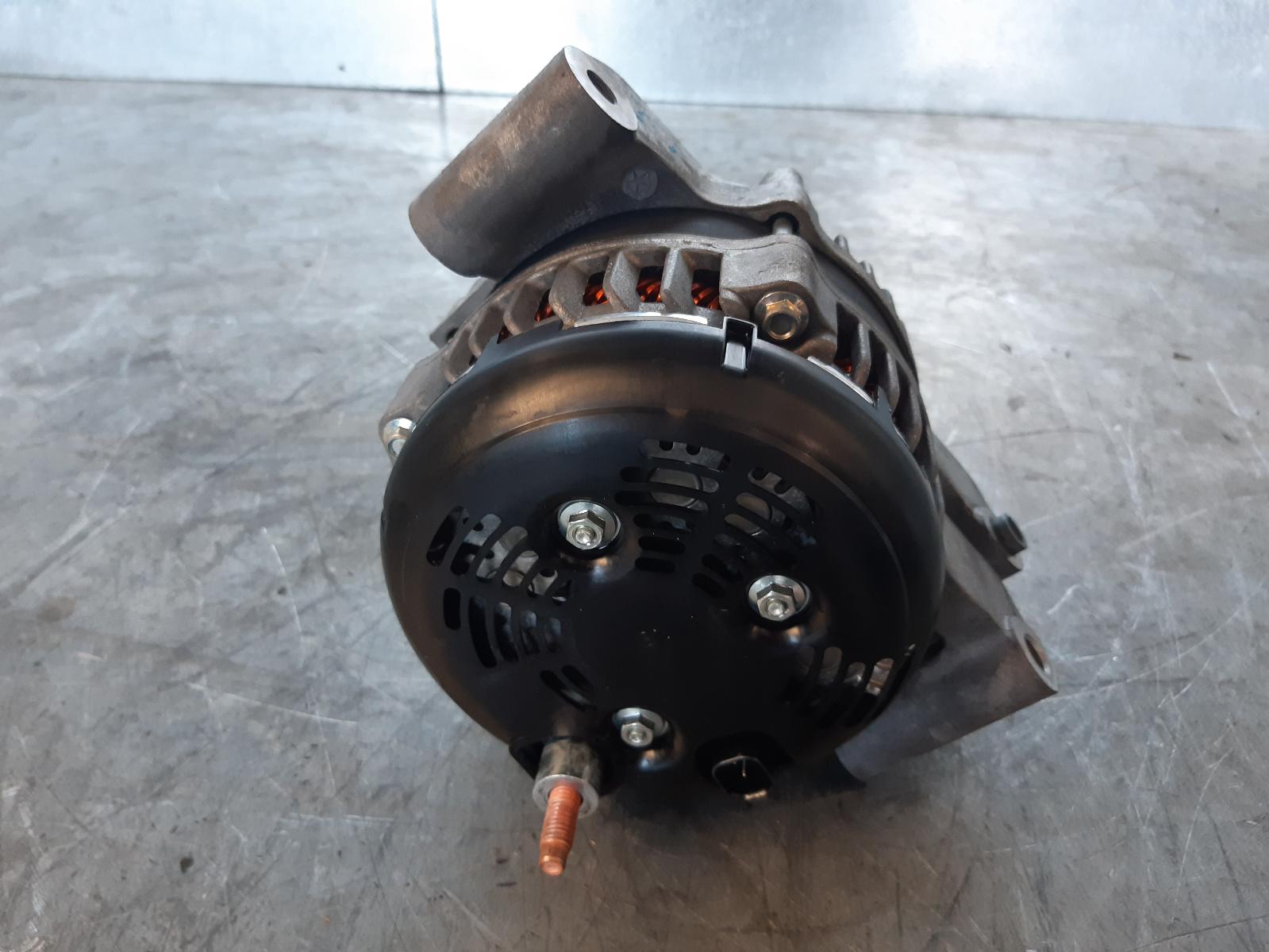 View Auto part Alternator Chrysler 300c 2013