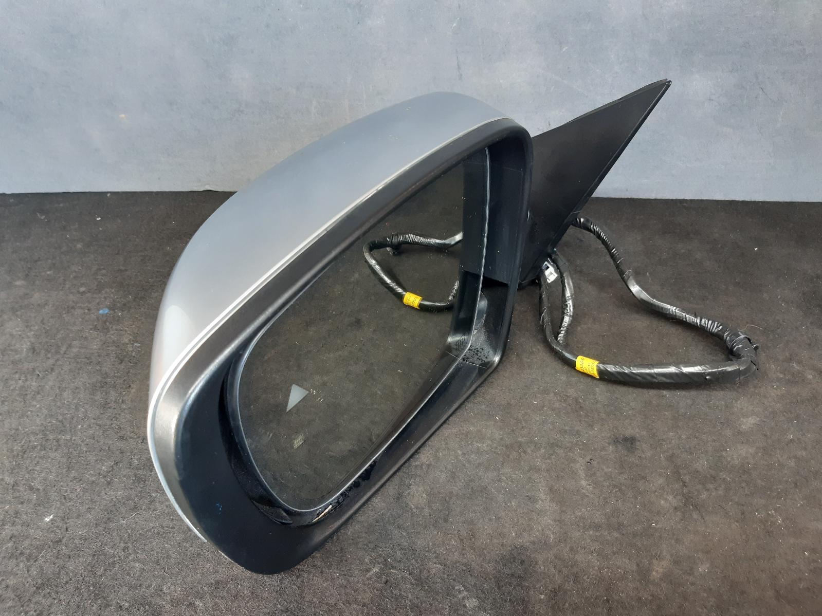 View Auto part Left Door Mirror Chrysler 300c 2013