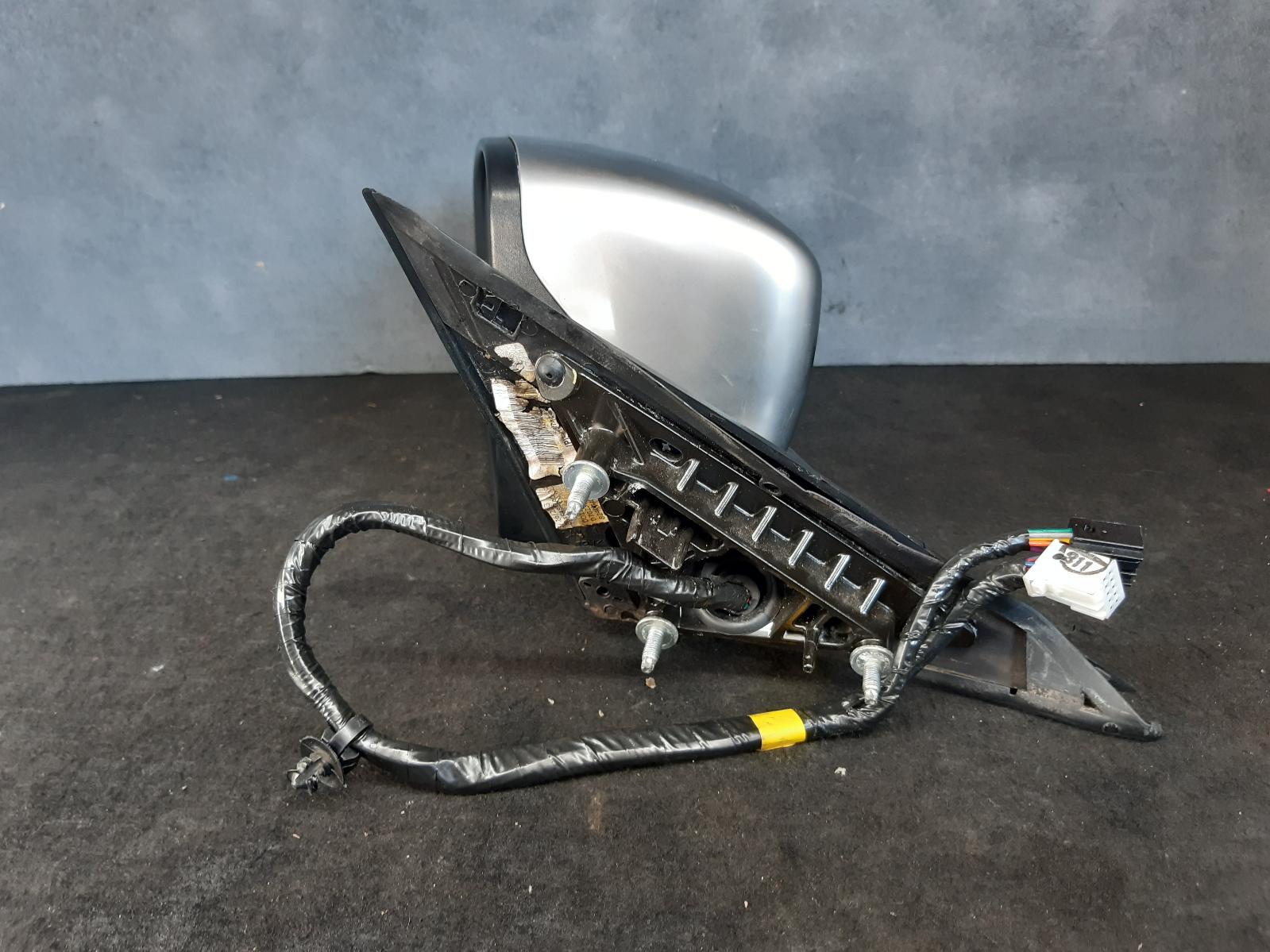 View Auto part Left Door Mirror Chrysler 300c 2013