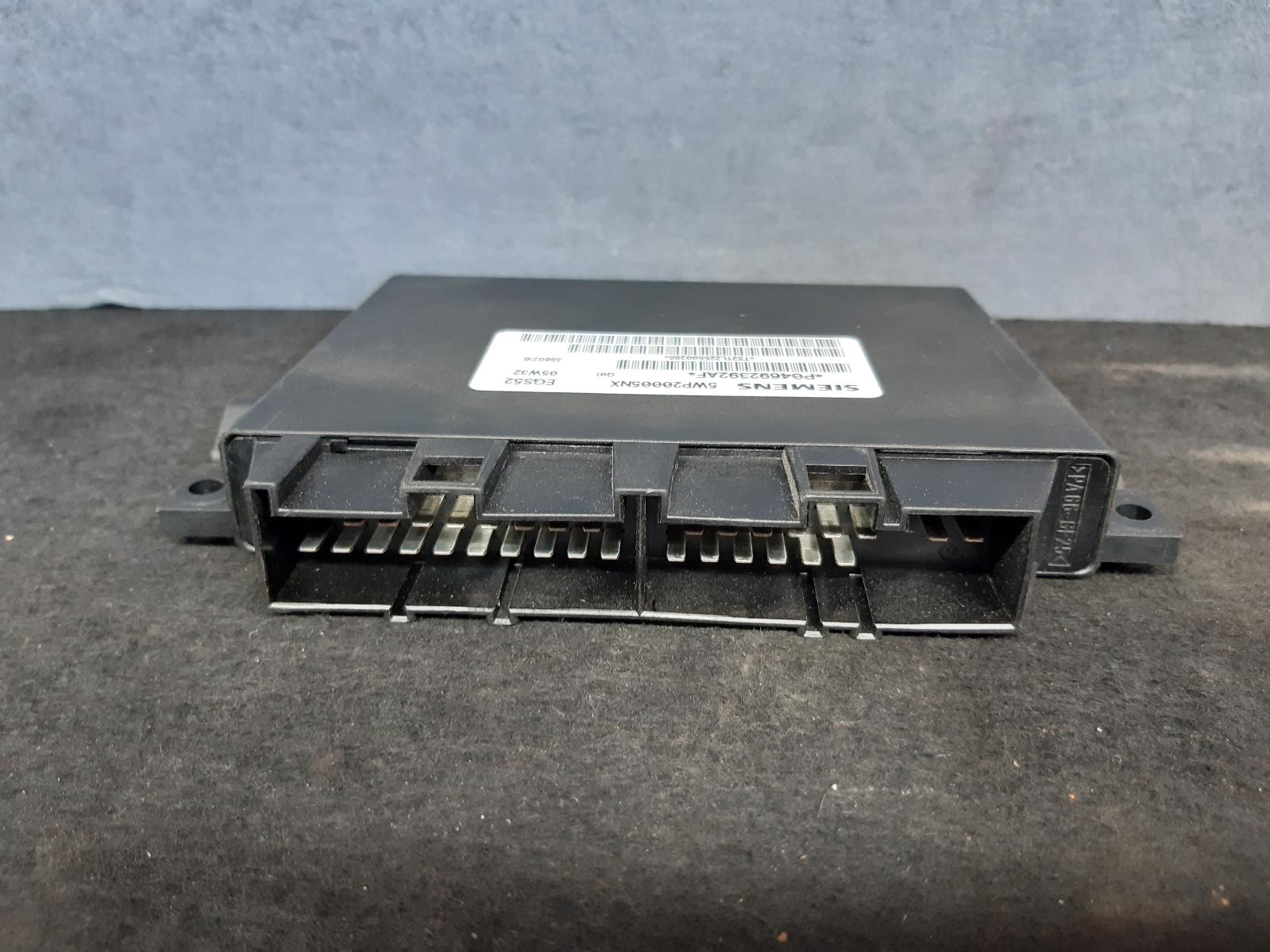 View Auto part Ecu Chrysler 300c 2006