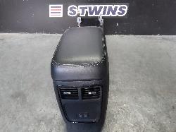 View Auto part Console Chrysler 300c 2016