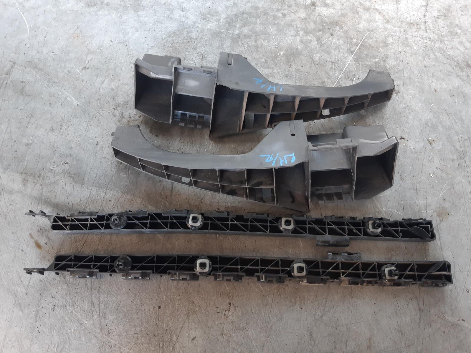 View Auto part Rear Bumper Chrysler 300c 2014