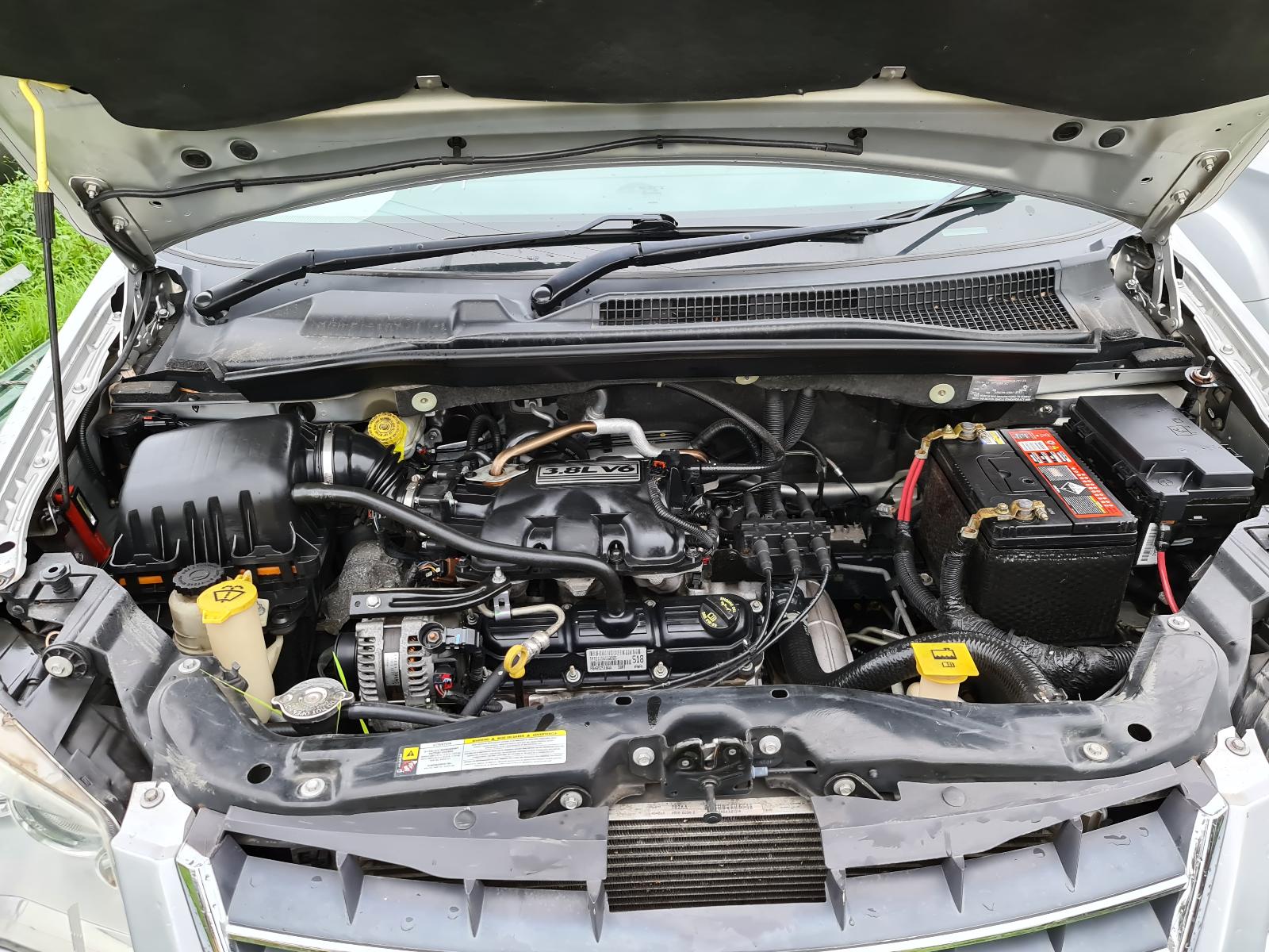 View Auto part Radio/Cd/Dvd/Sat/Tv Chrysler Voyager 2008