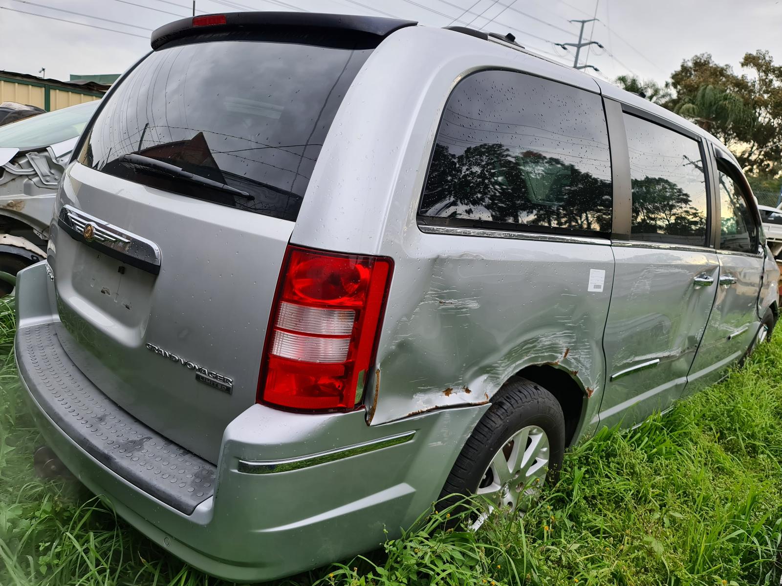 View Auto part Radio/Cd/Dvd/Sat/Tv Chrysler Voyager 2008