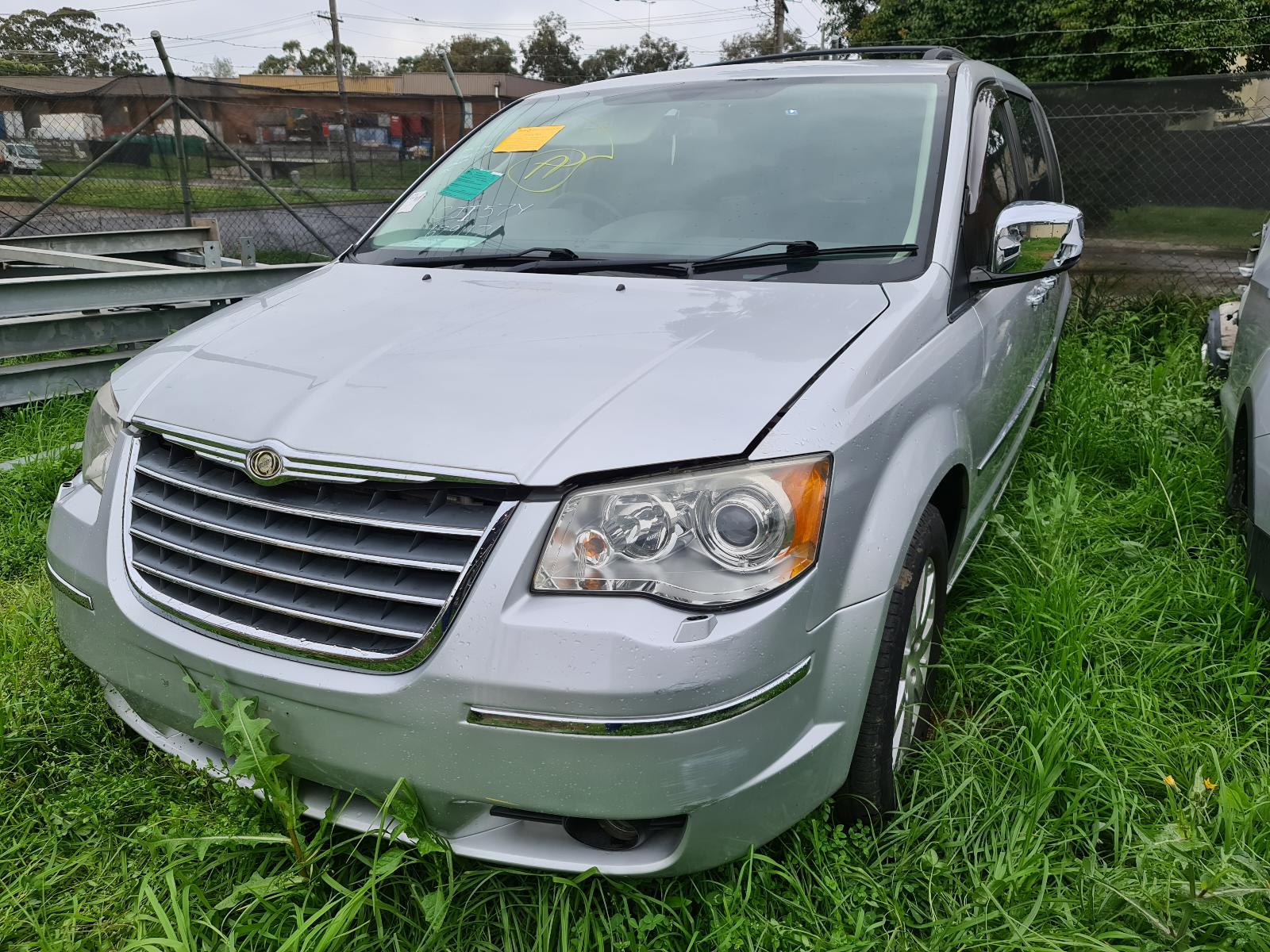 View Auto part Radio/Cd/Dvd/Sat/Tv Chrysler Voyager 2008