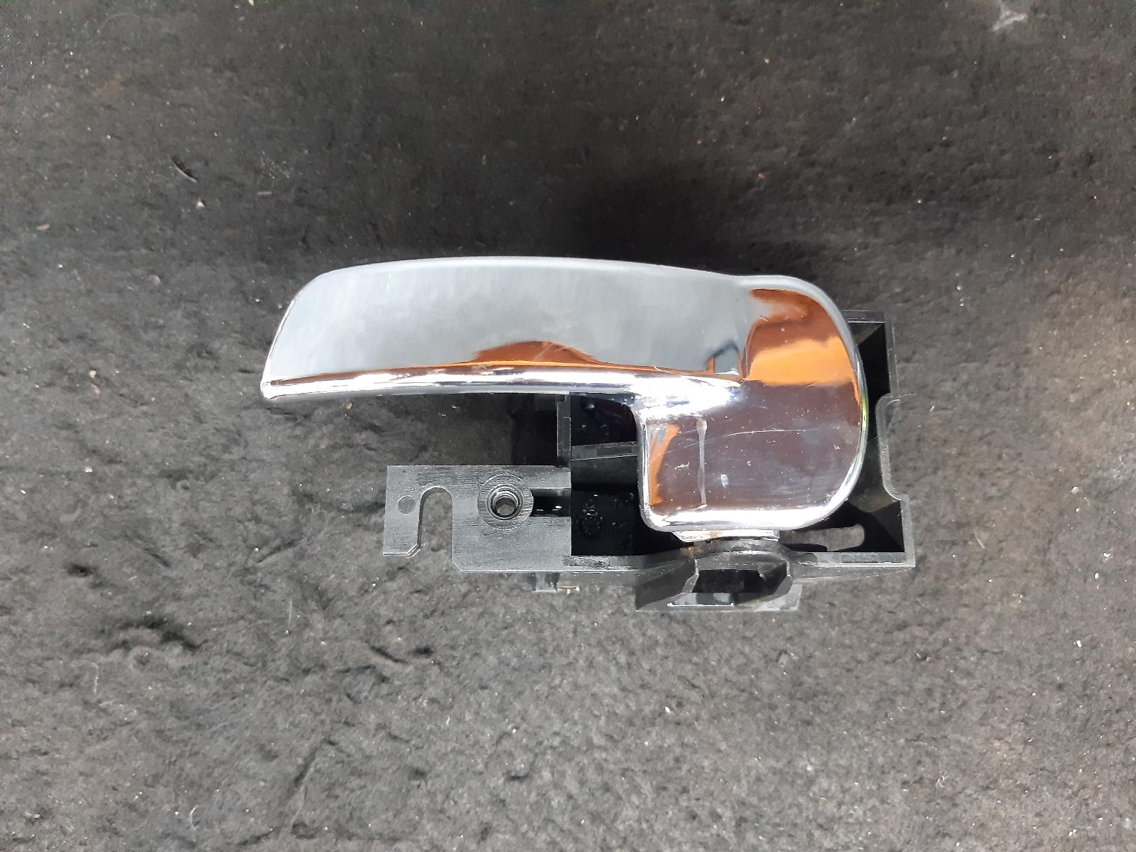 2012 Nissan Navara Door Handle View Auto part Door Handle Nissan Navara 2012