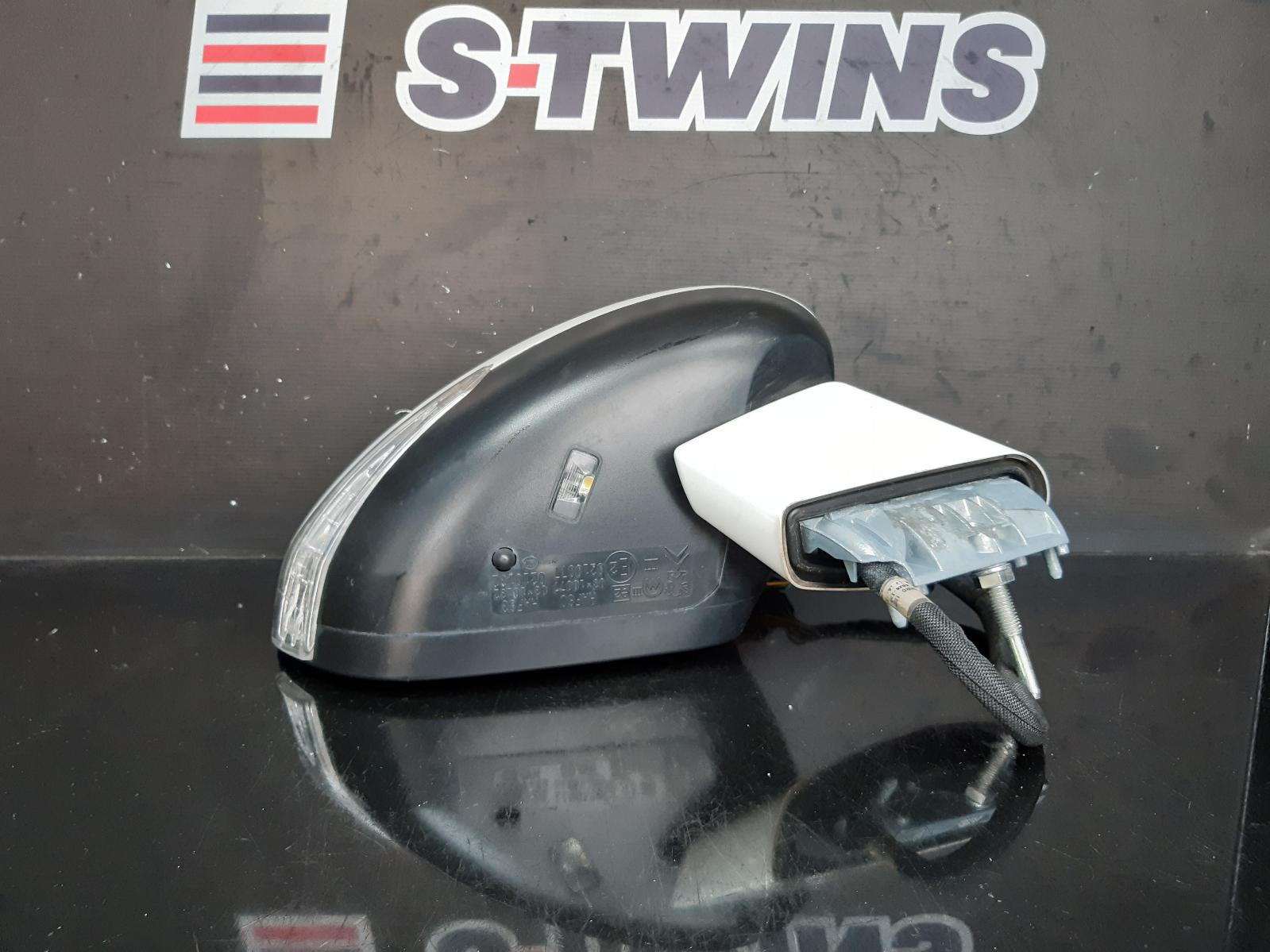 2015 Peugeot 508 Right Door Mirror View Auto part Right Door Mirror Peugeot 508 2015
