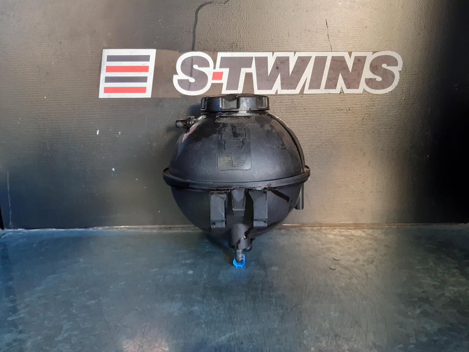 2014 Bmw X3 Overflow Bottle View Auto part Overflow Bottle Bmw X3 2014