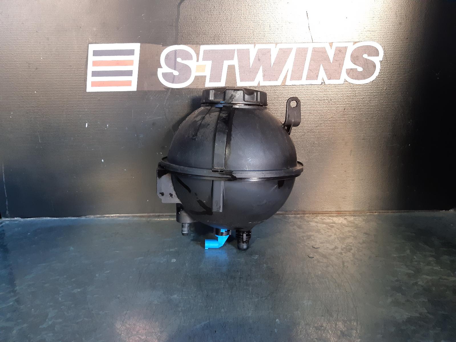 2014 Bmw X3 Overflow Bottle View Auto part Overflow Bottle Bmw X3 2014