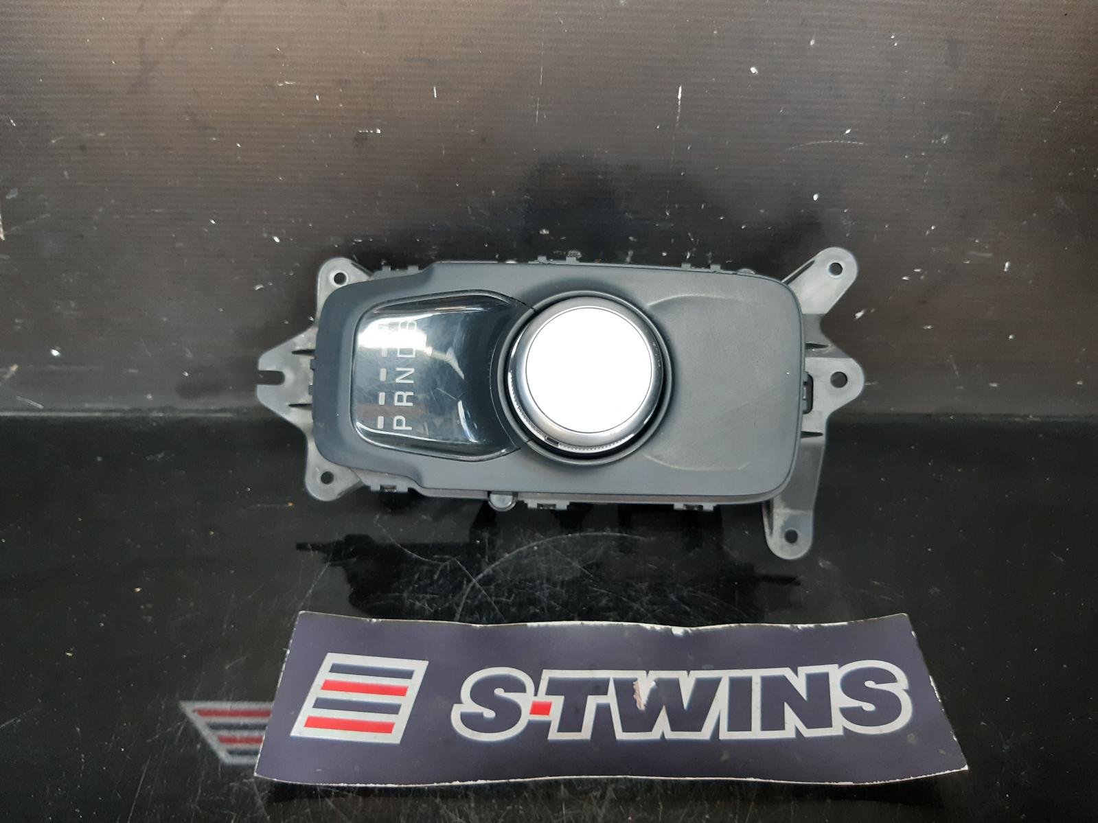 View Auto part Gear Stick/Shifter Chrysler 300c 2016