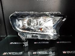 View Auto part Right Headlamp Ford Everest 2018