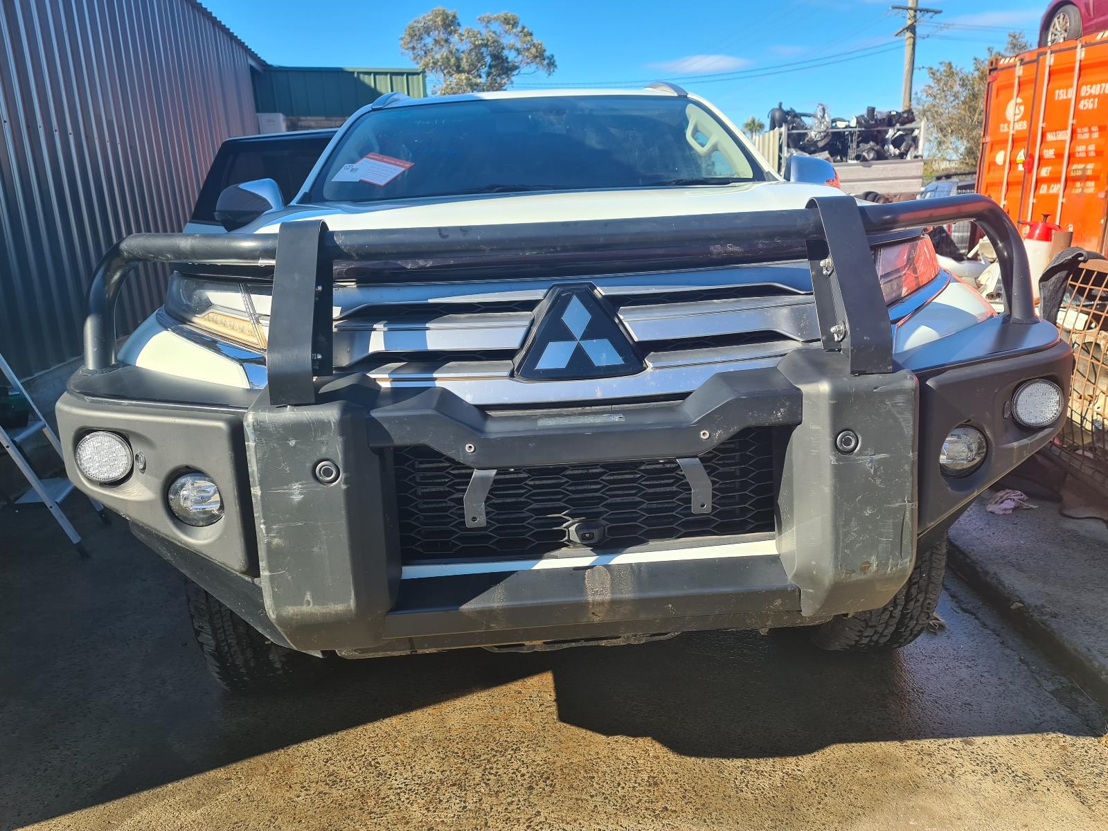 Fuel Tank Pajero Mitsubishi 2021