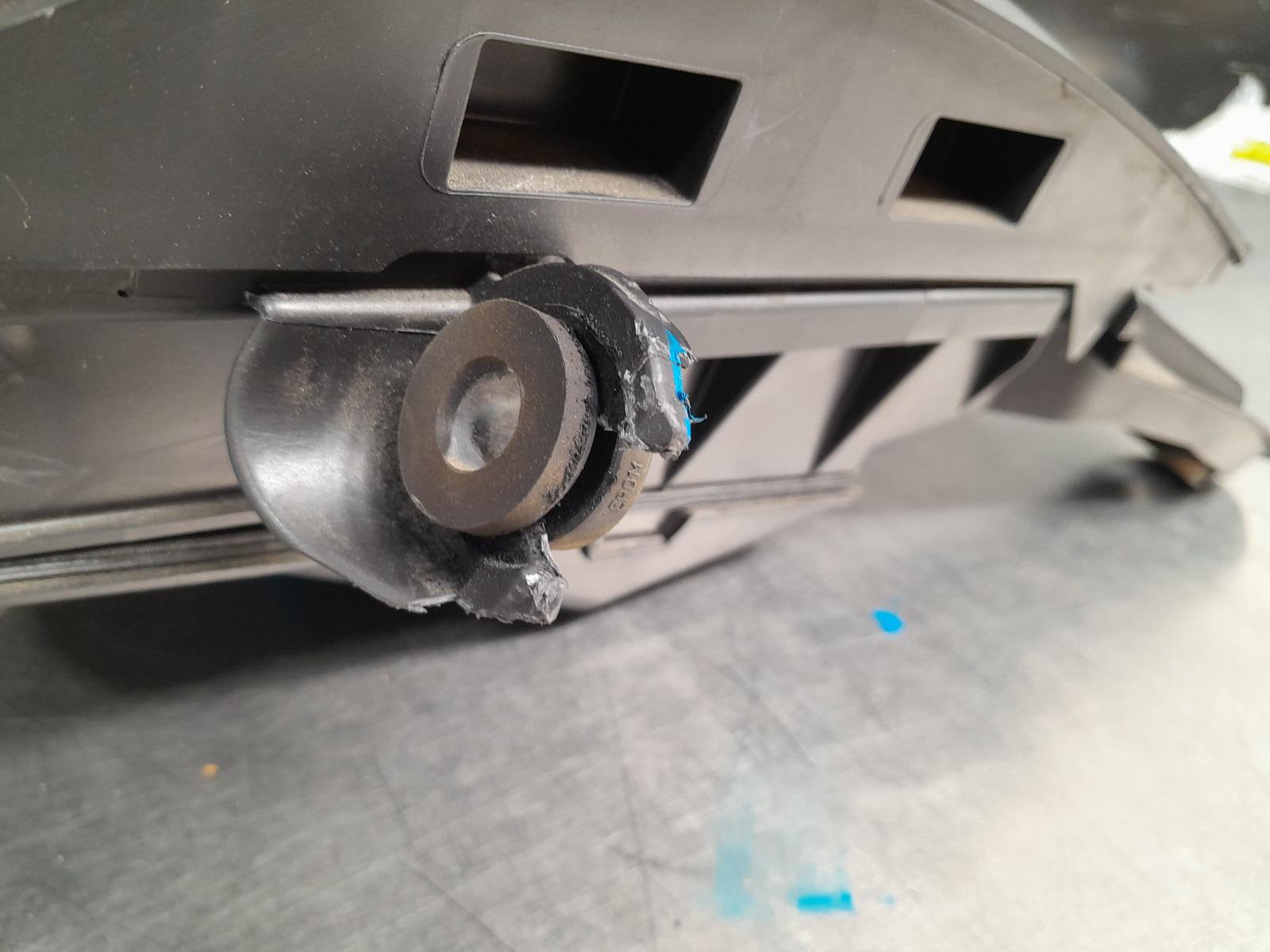 View Auto part Air Cleaner/Box Peugeot Partner 2019