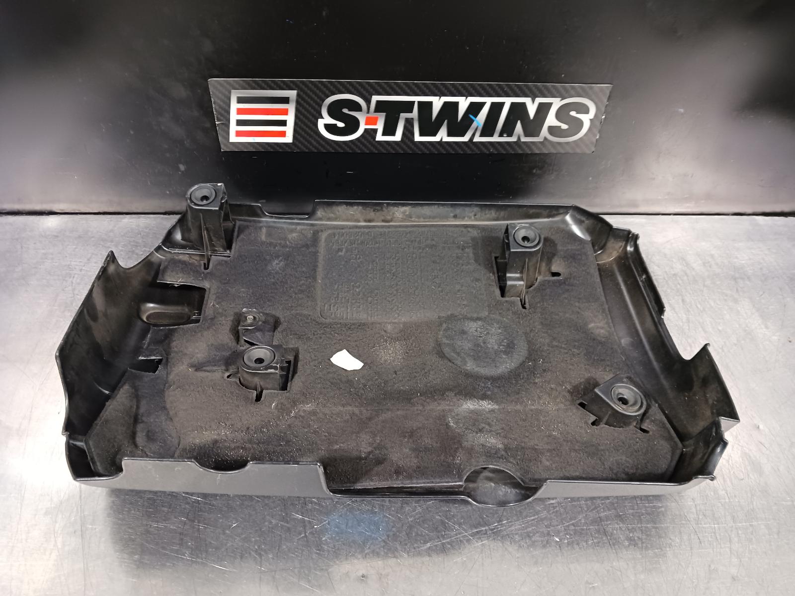 View Auto part Engine Cover Volkswagen Tiguan 2018