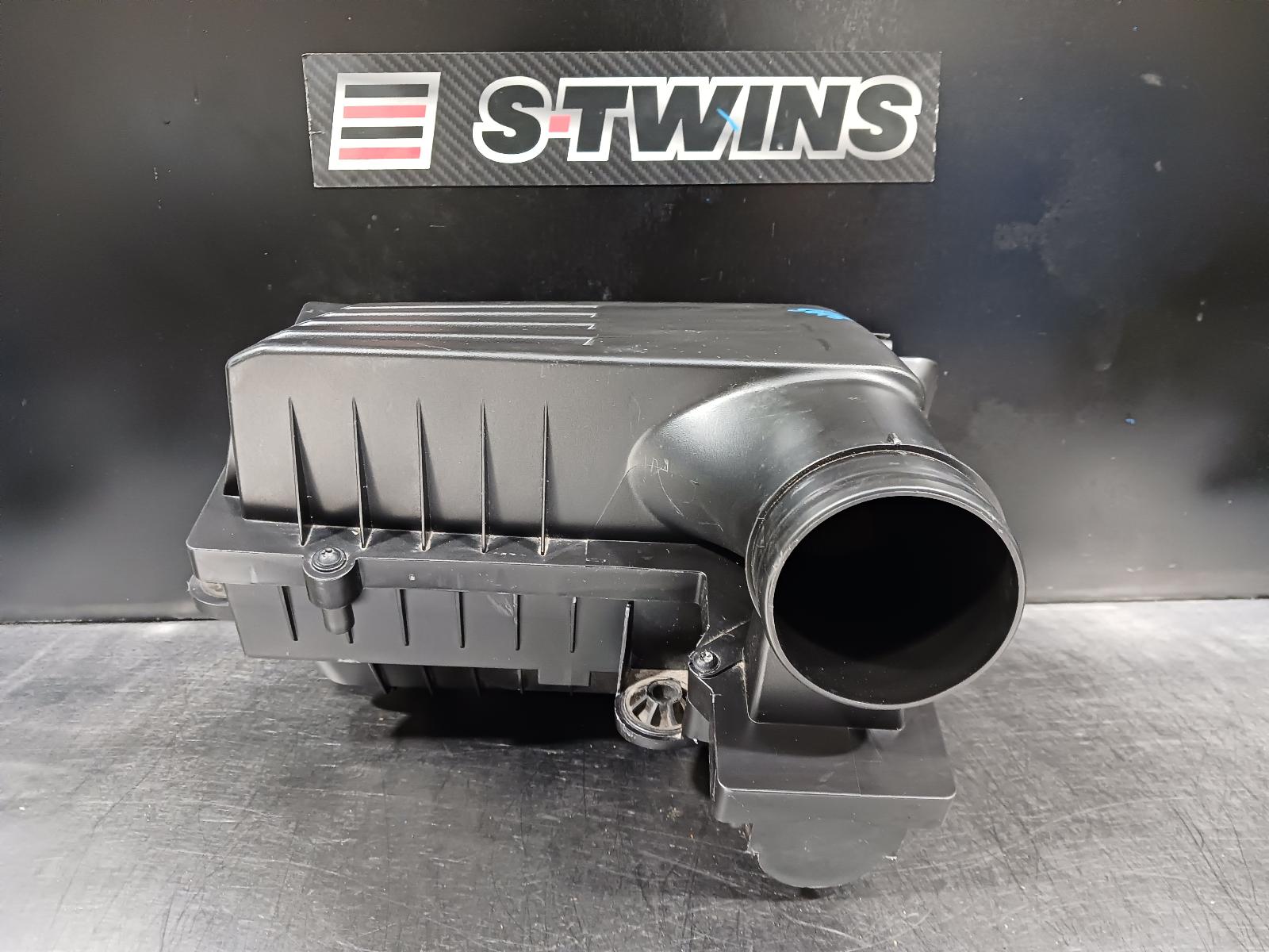 2018 Volkswagen Tiguan Air Cleaner/Box View Auto part Air Cleaner/Box Volkswagen Tiguan 2018