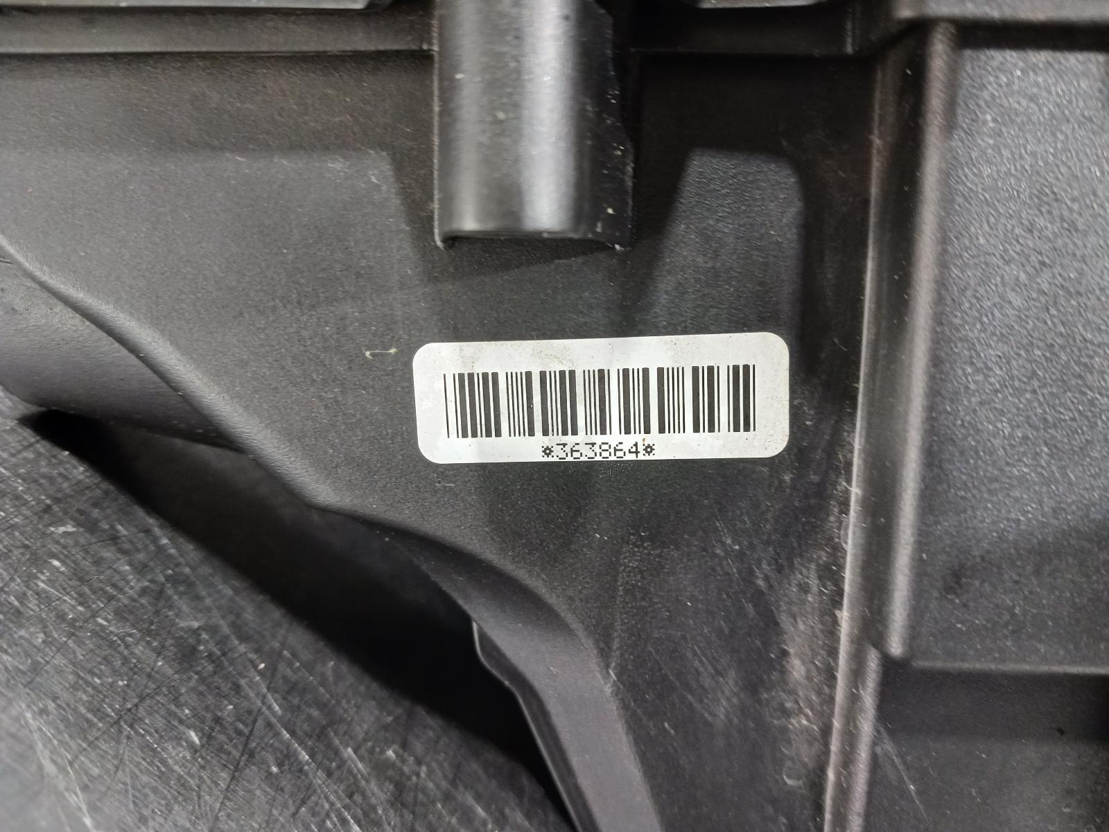 2018 Volkswagen Tiguan Air Cleaner/Box View Auto part Air Cleaner/Box Volkswagen Tiguan 2018