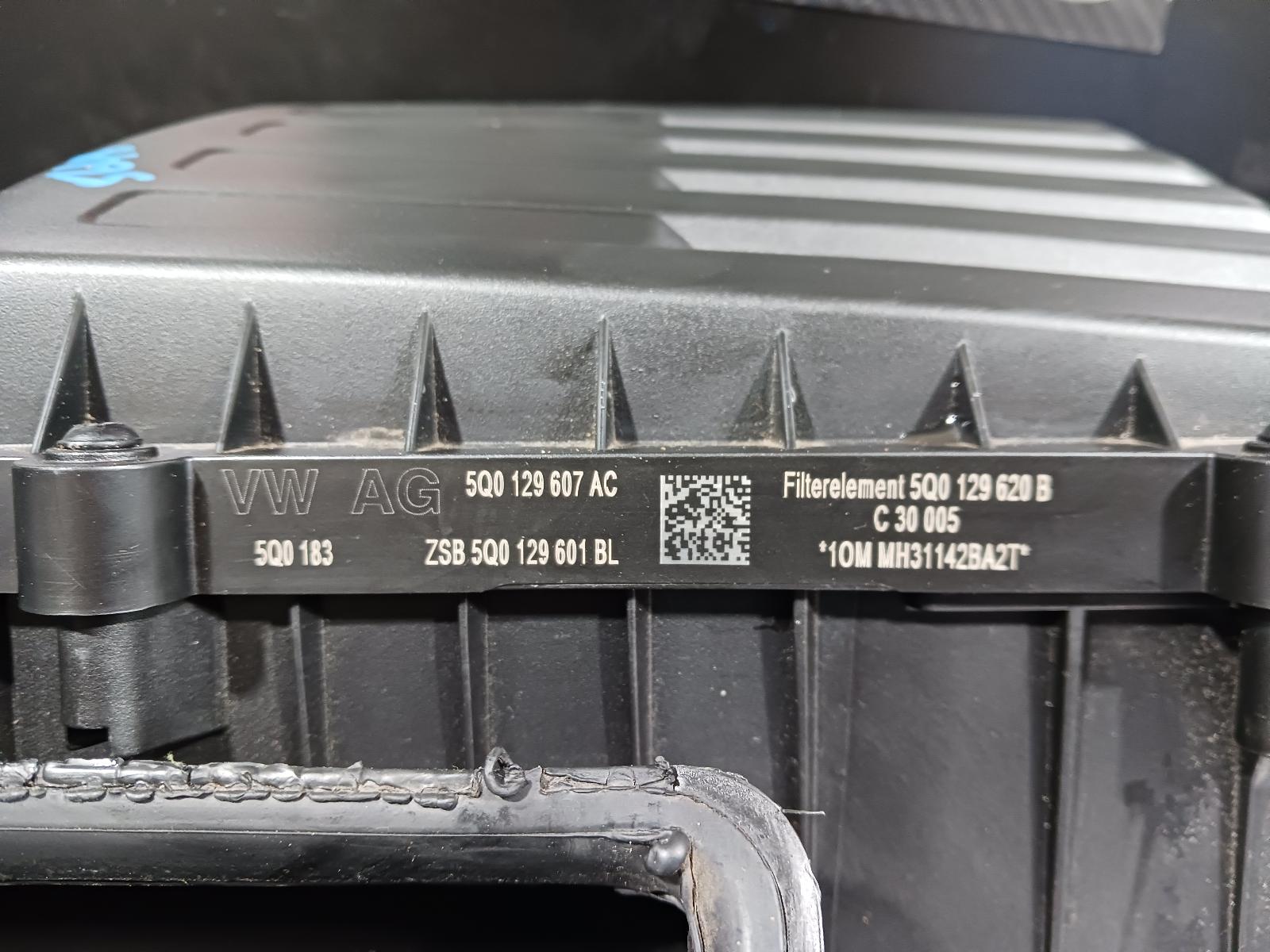 2018 Volkswagen Tiguan Air Cleaner/Box View Auto part Air Cleaner/Box Volkswagen Tiguan 2018