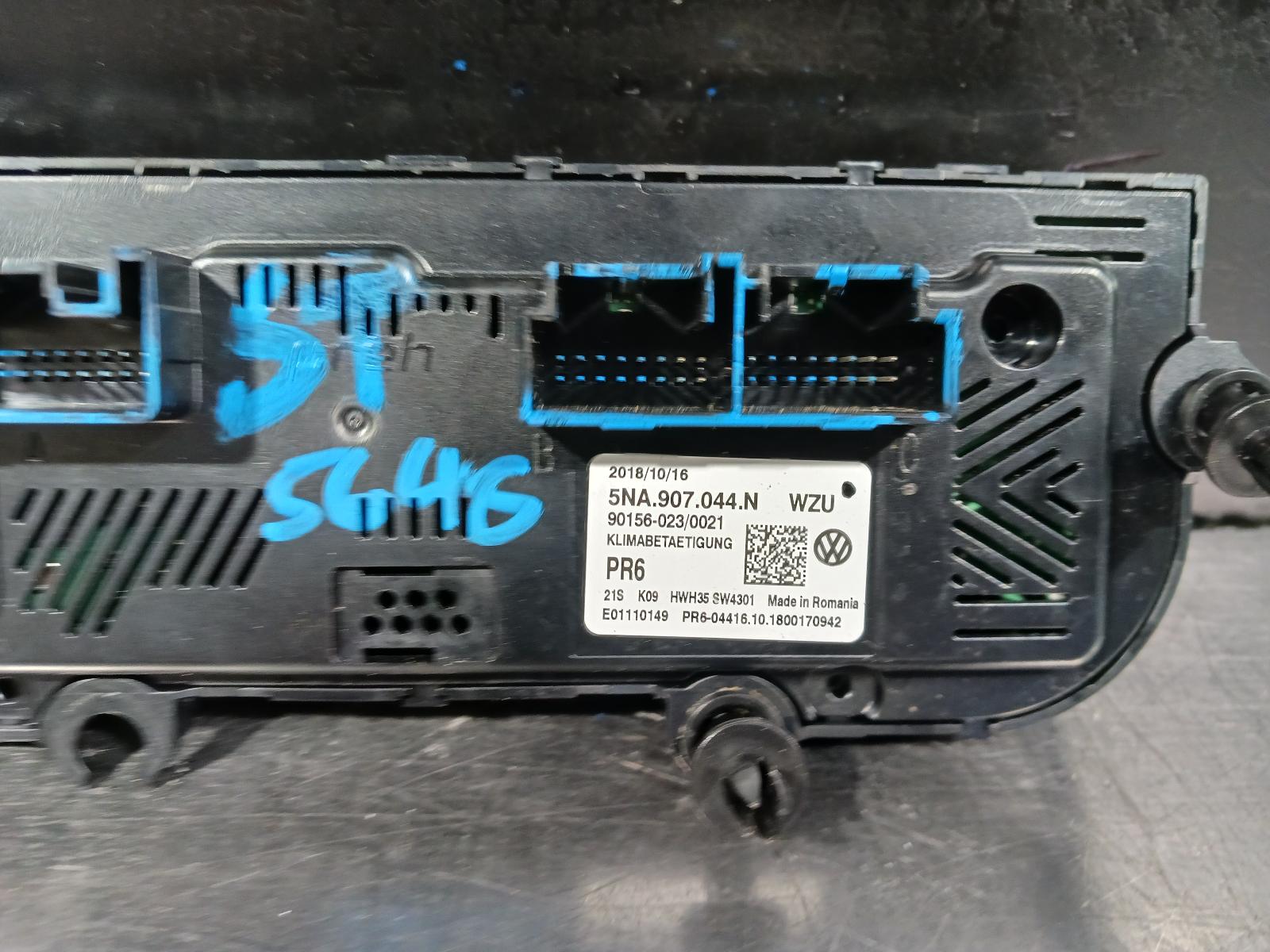 View Auto part Heater/Ac Controls Volkswagen Tiguan 2018