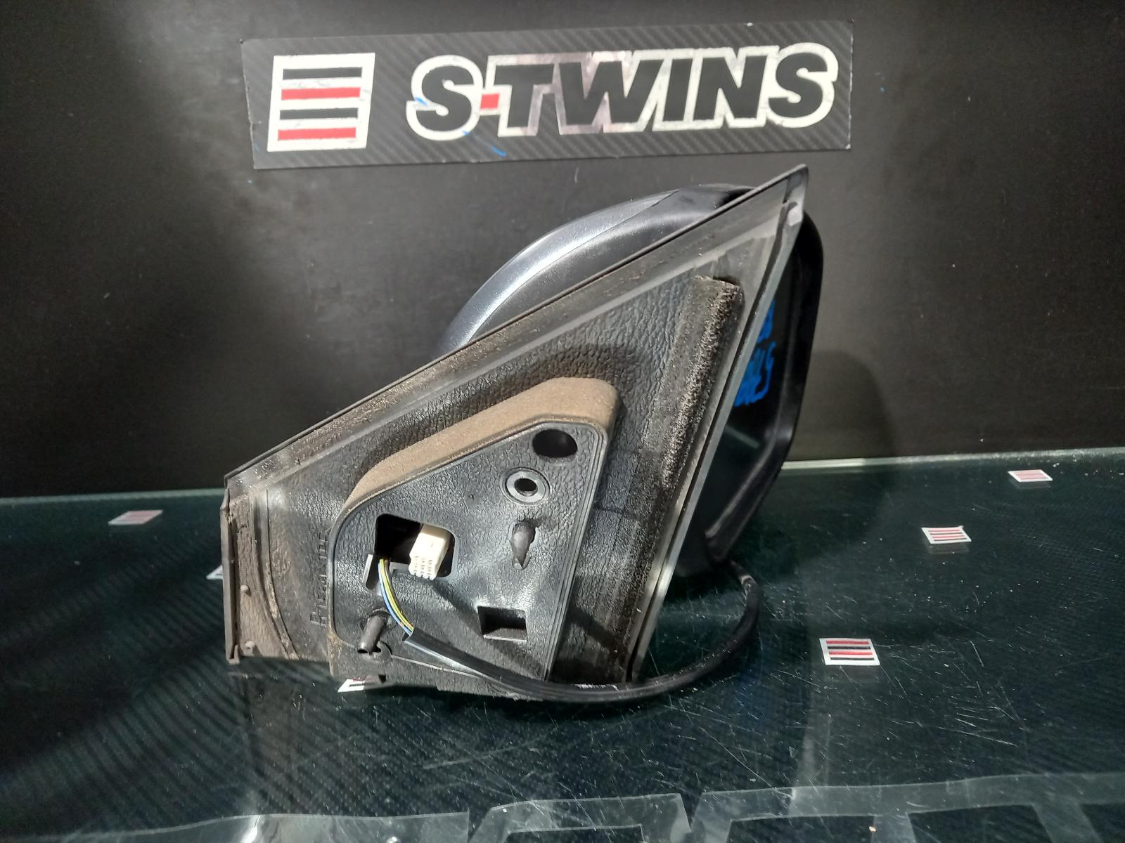 View Auto part Right Door Mirror Mazda Cx9 2010