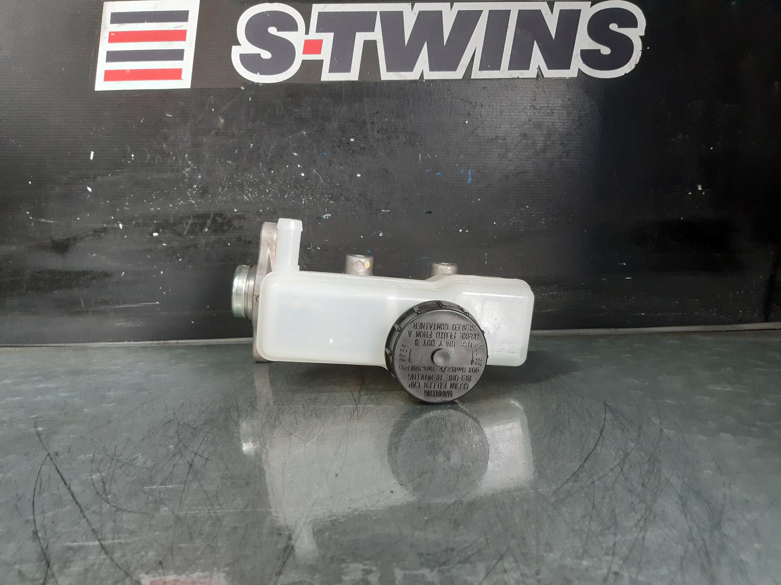 View Auto part Master Cylinder Nissan Navara 2008