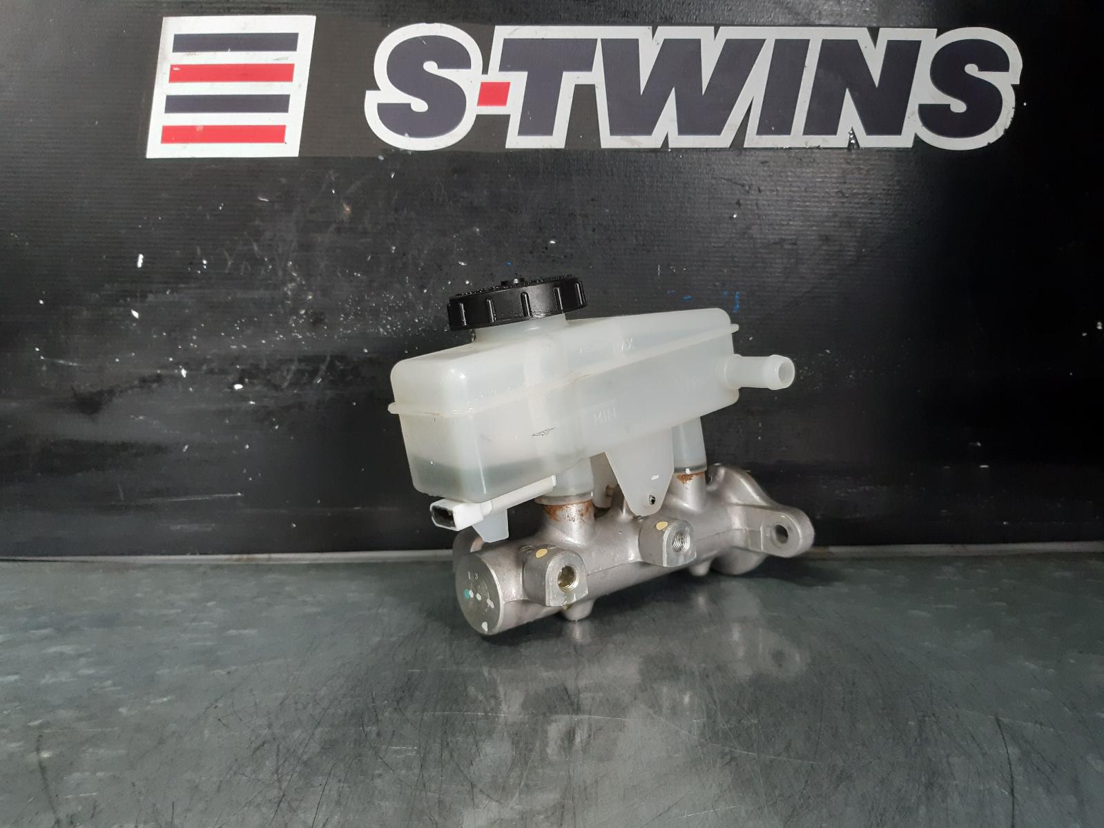 View Auto part Master Cylinder Nissan Navara 2008