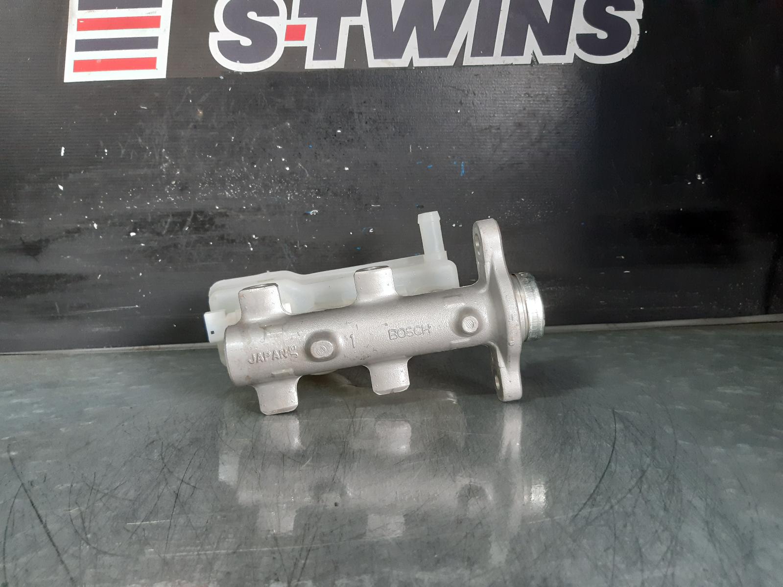 View Auto part Master Cylinder Nissan Navara 2008