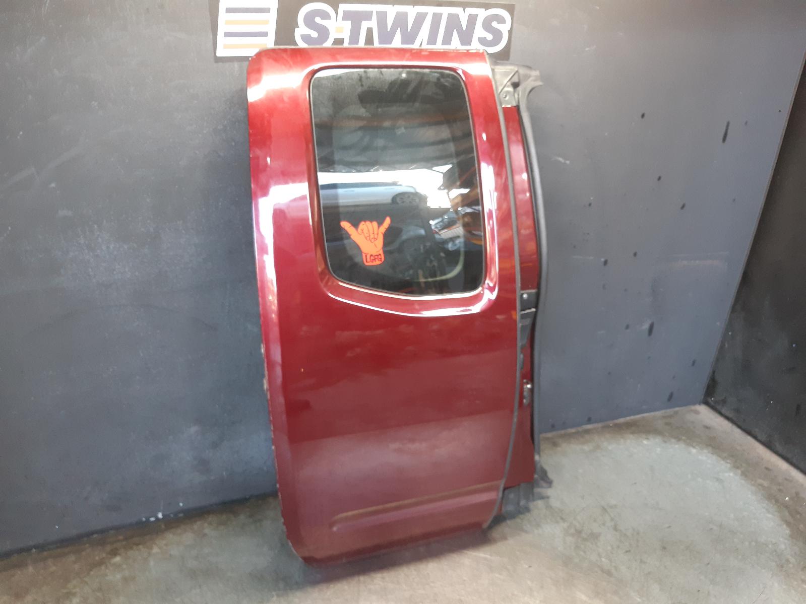 View Auto part Right Rear Door Sliding Nissan Navara 2008