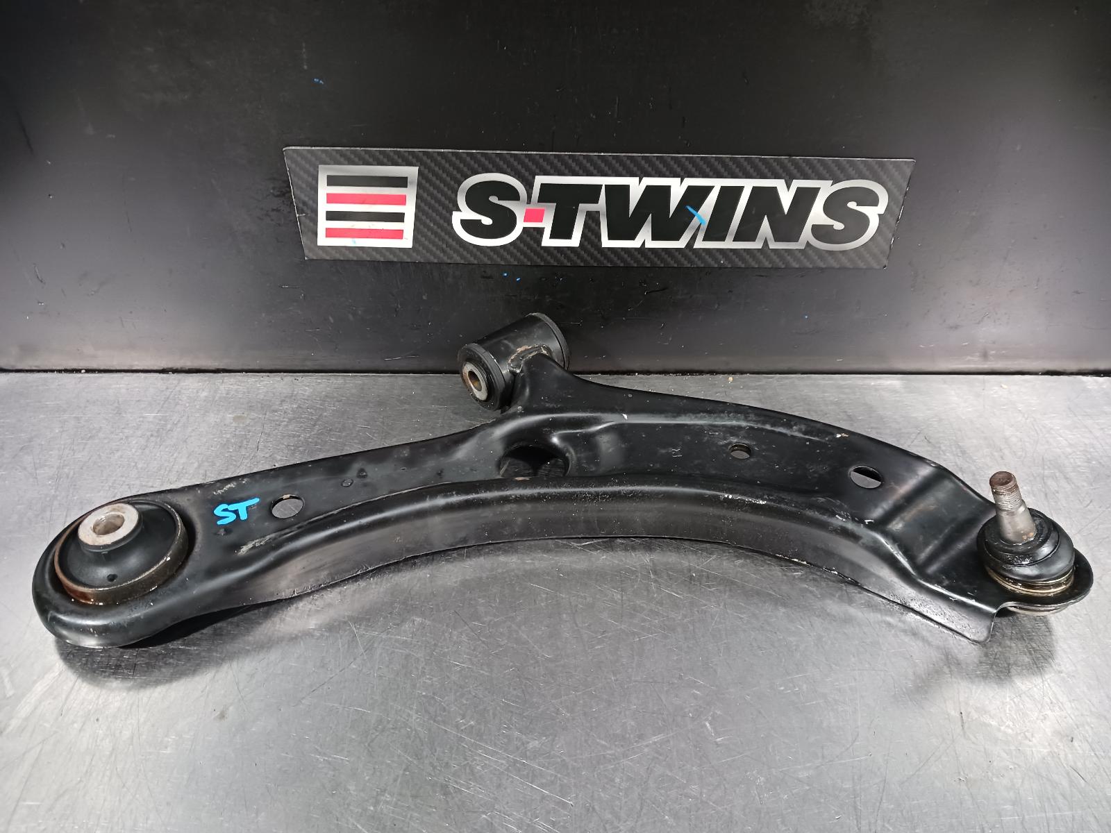 View Auto part Left Front Lower Control Arm Suzuki Swift 2014