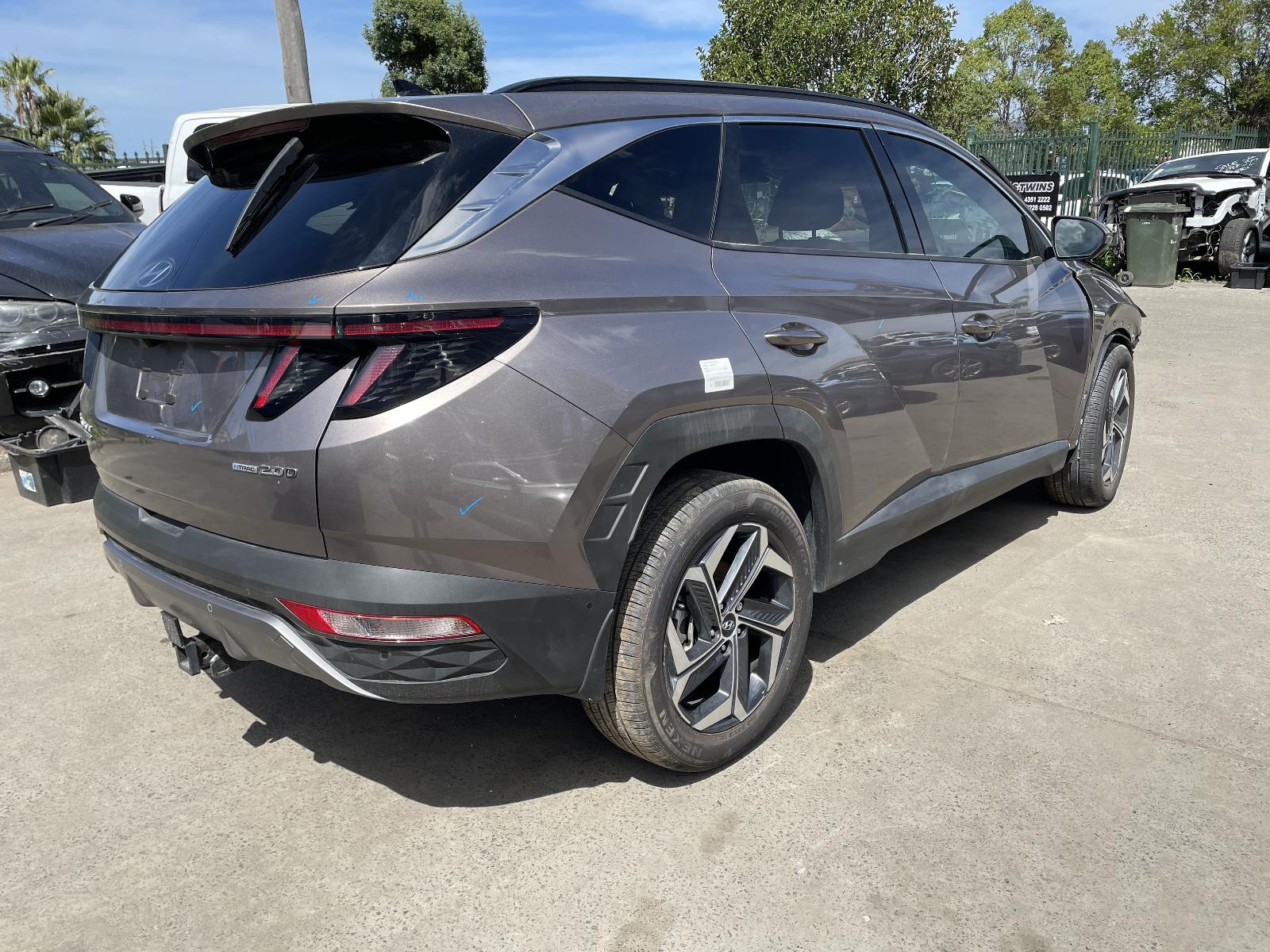 View Auto part Right Front Door Hyundai Tucson 2022