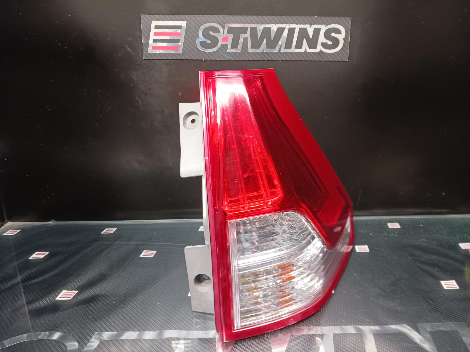 View Auto part Right Taillight Honda Crv 2014