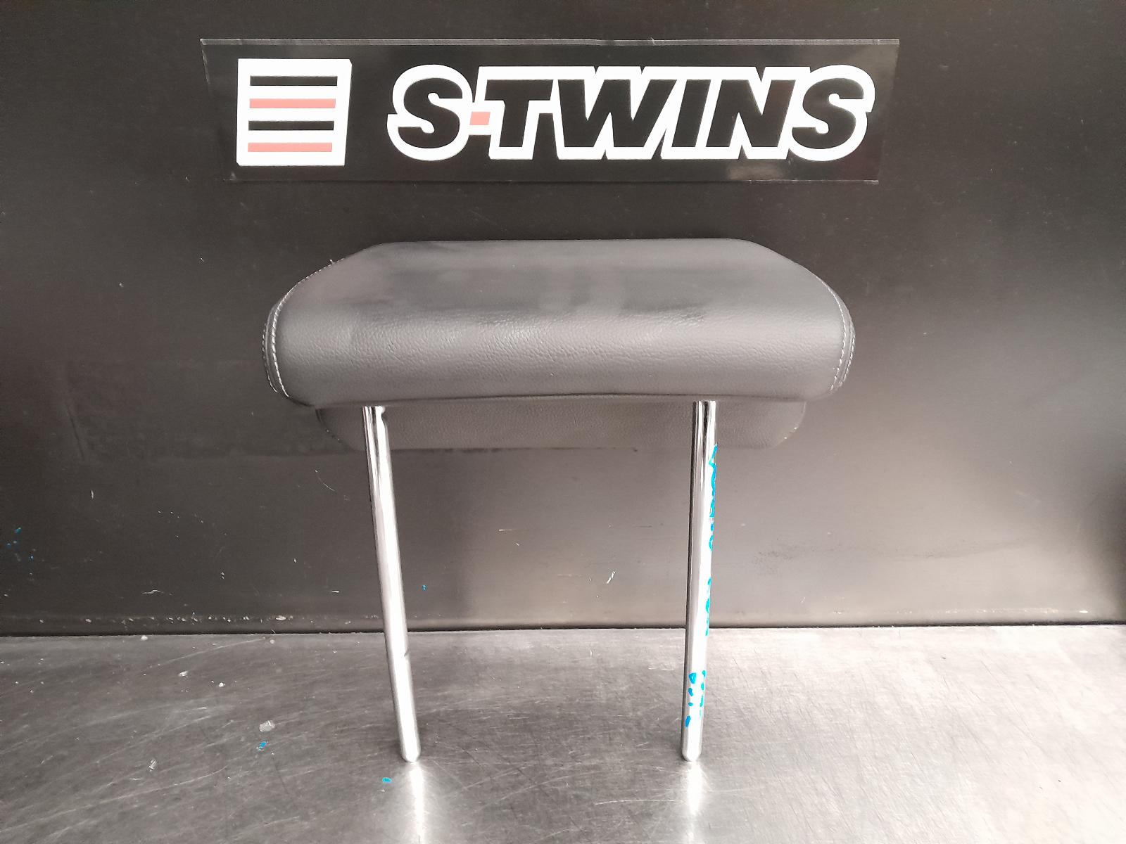 View Auto part Headrest Honda Crv 2014