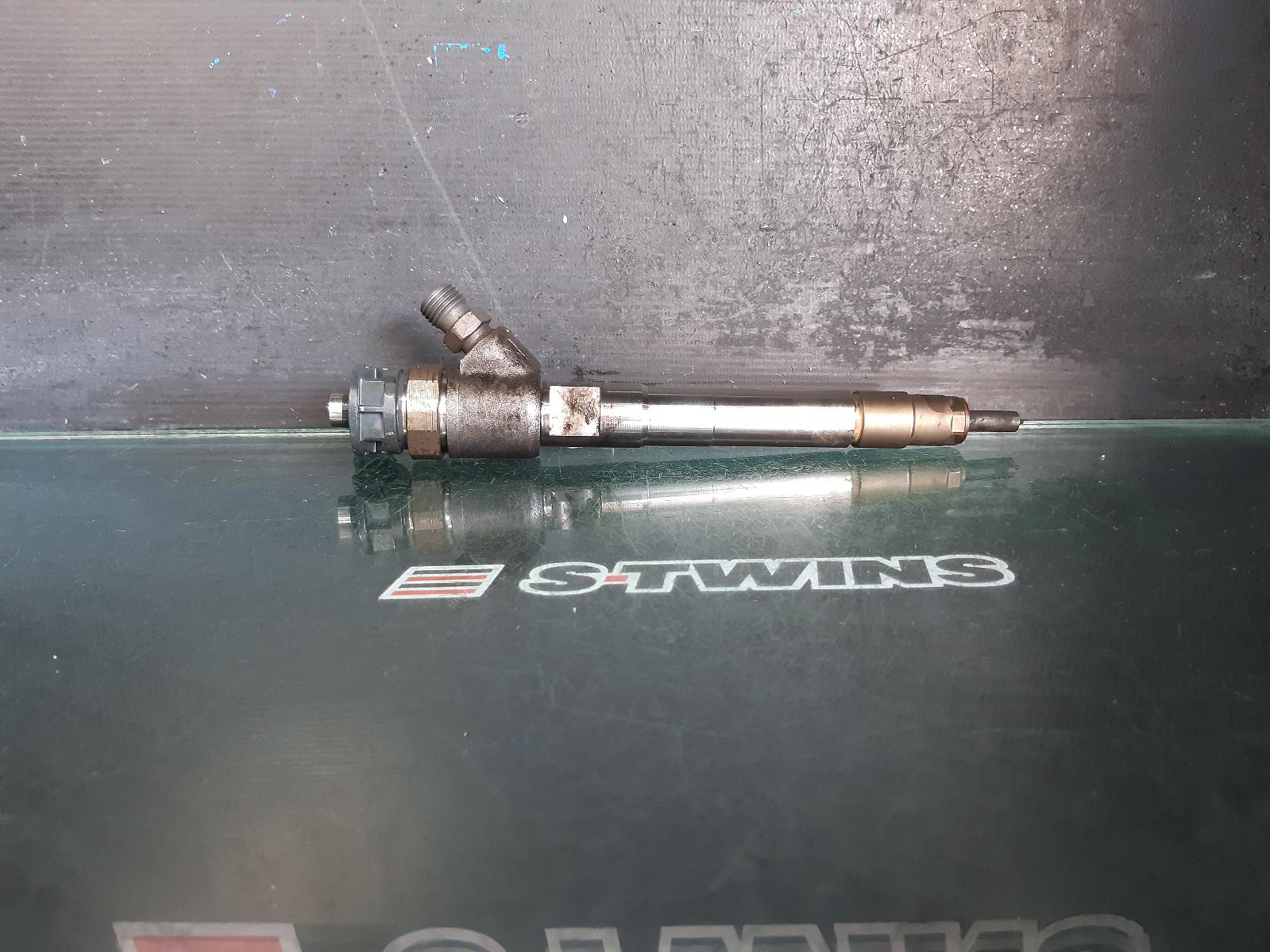 View Auto part Fuel Injector Jeep Grandcherokee 2017