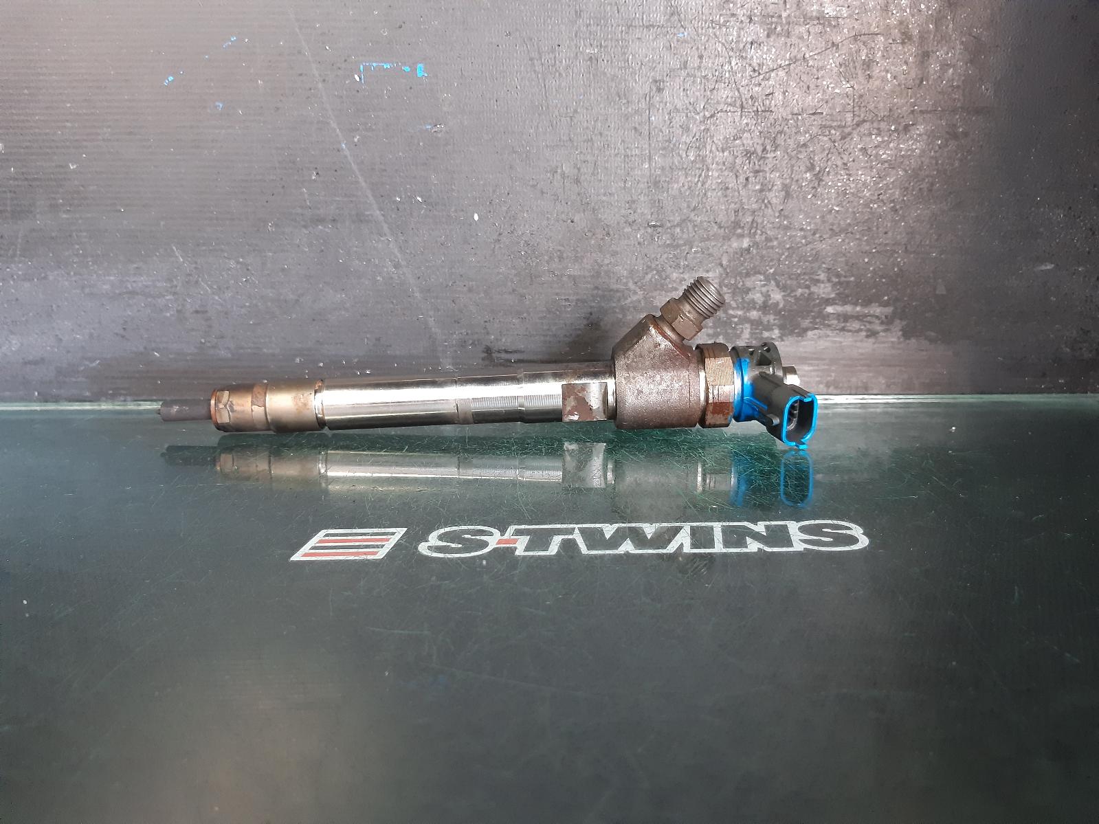 View Auto part Fuel Injector Jeep Grandcherokee 2017