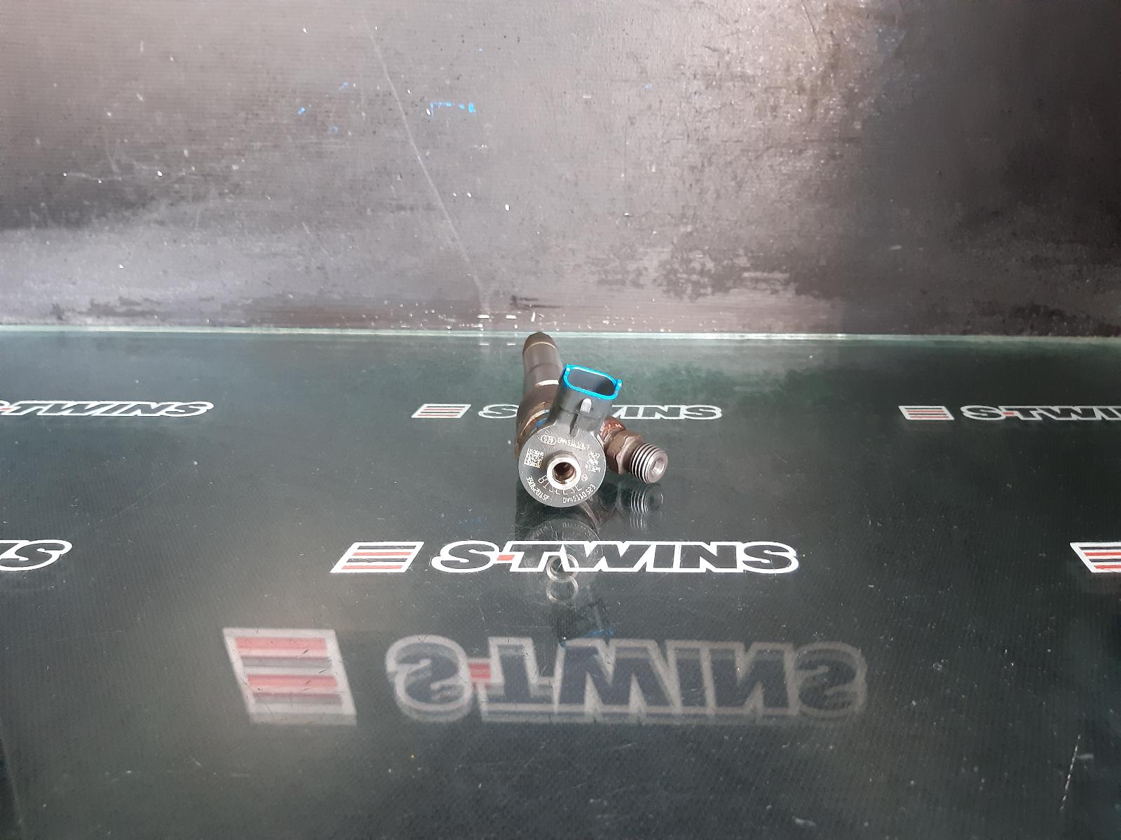 View Auto part Fuel Injector Jeep Grandcherokee 2017