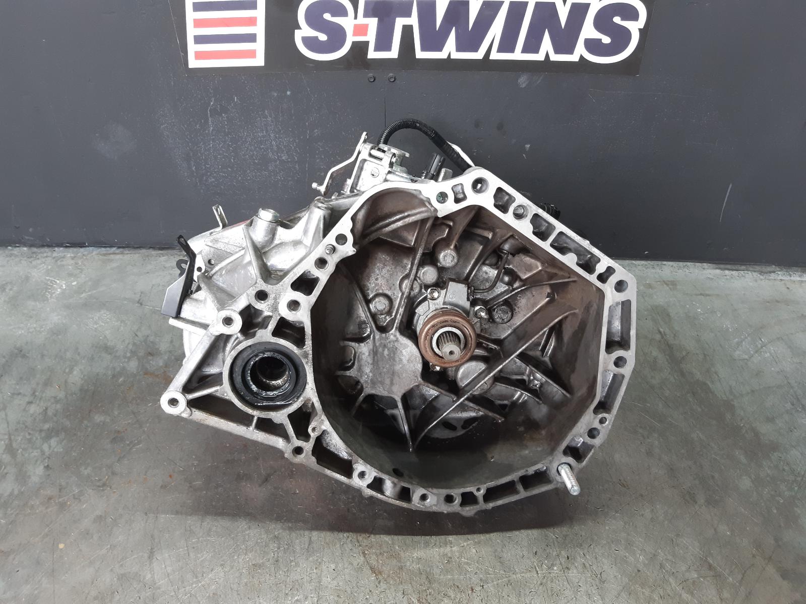 View Auto part Trans/Gearbox Suzuki Swift 2015