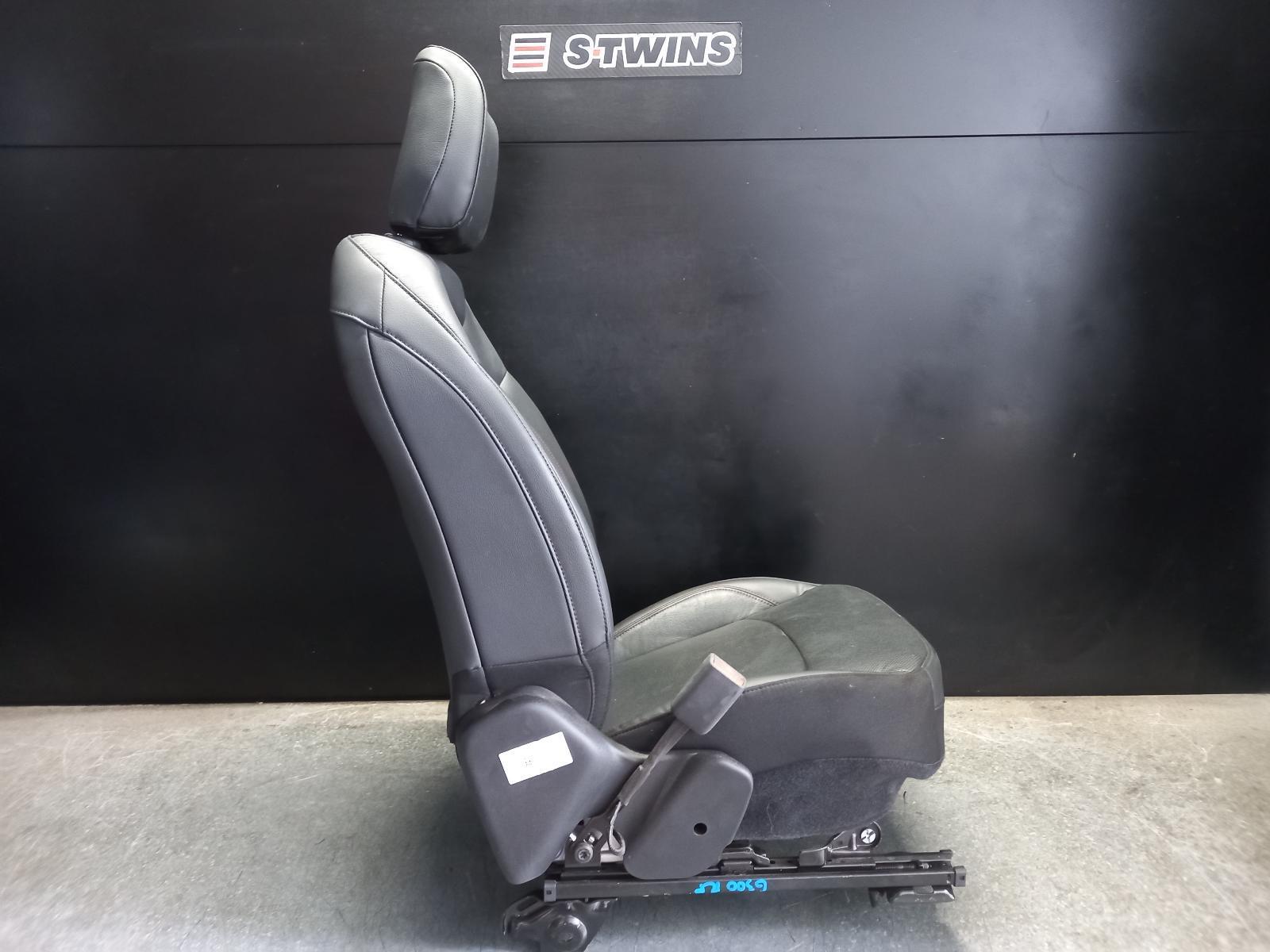 View Auto part Front Seat Jeep Compass 2021