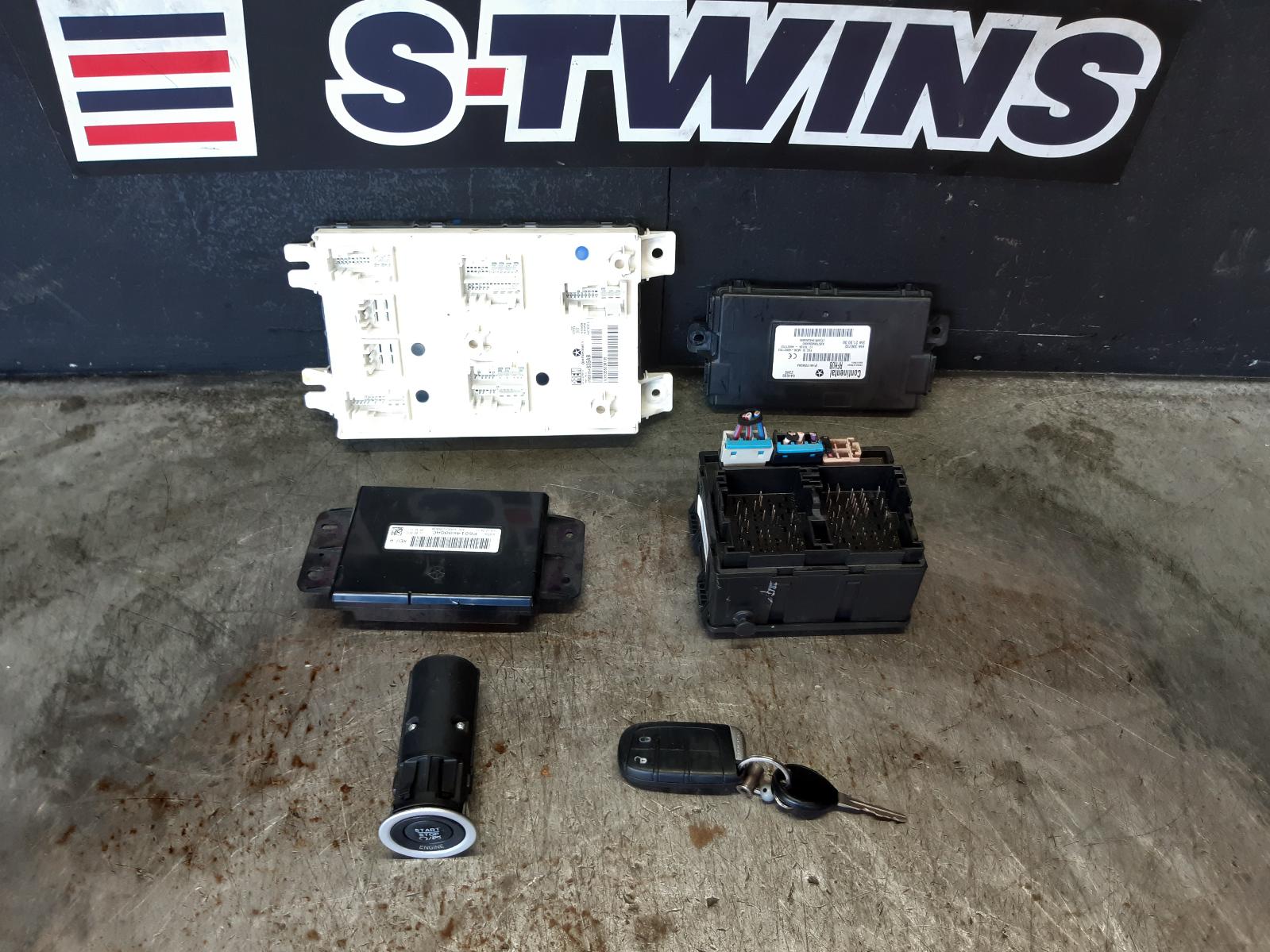 View Auto part Ecu Dodge Journey 2013