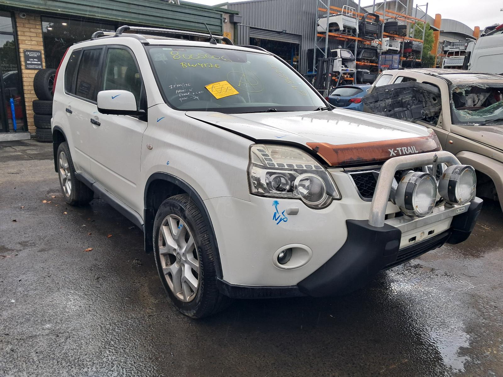 View Auto part Headrest Nissan Xtrail 2011