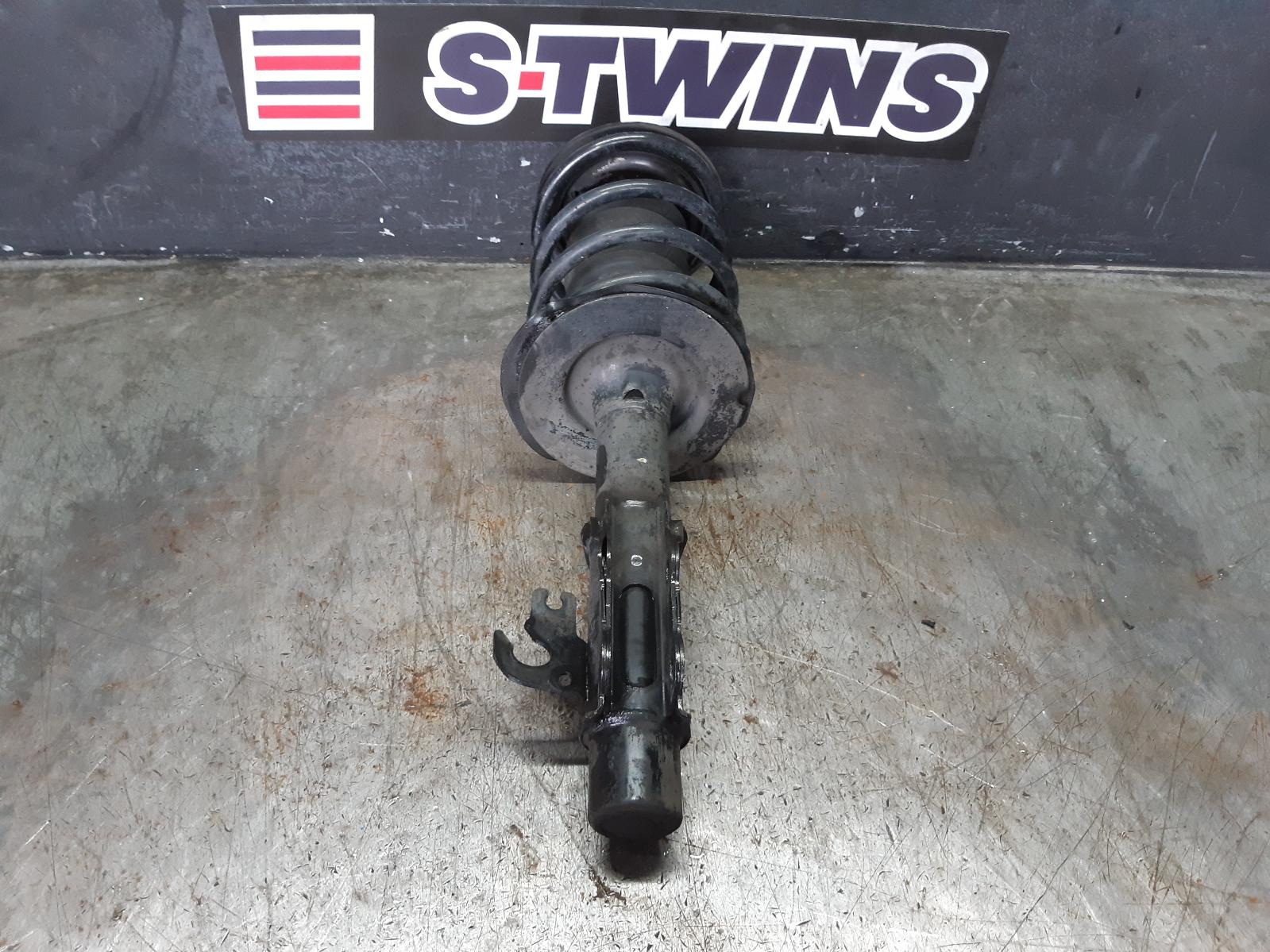 View Auto part Right Front Strut Holden Statesman/caprice 2015