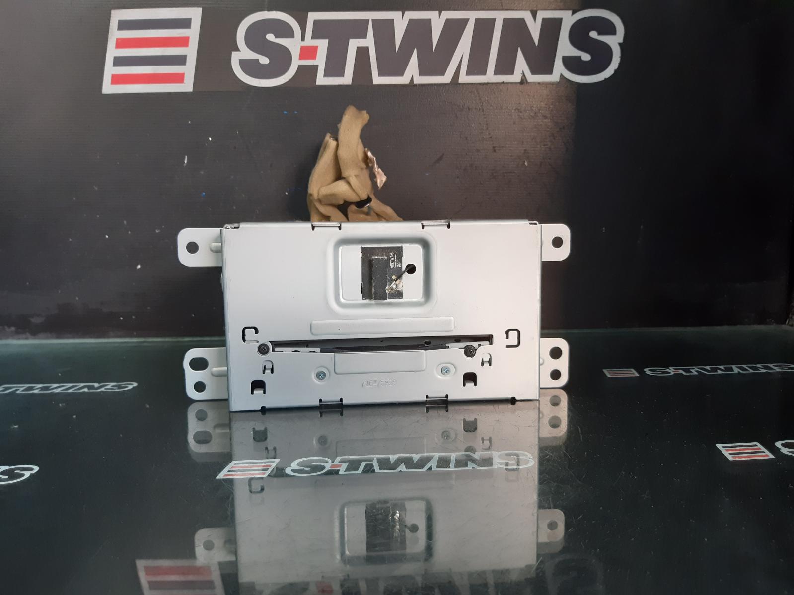 View Auto part Radio/Cd/Dvd/Sat/Tv Holden Statesman/caprice 2015