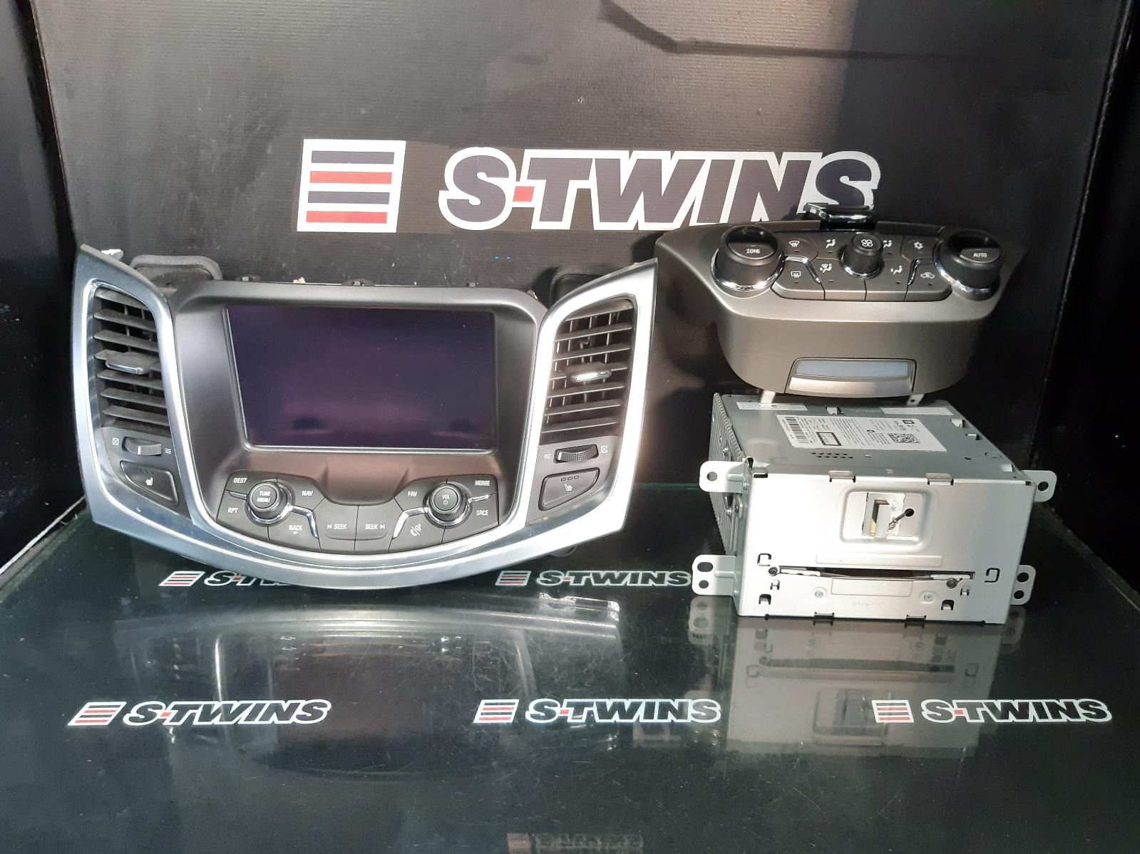 View Auto part Radio/Cd/Dvd/Sat/Tv Holden Statesman/caprice 2015
