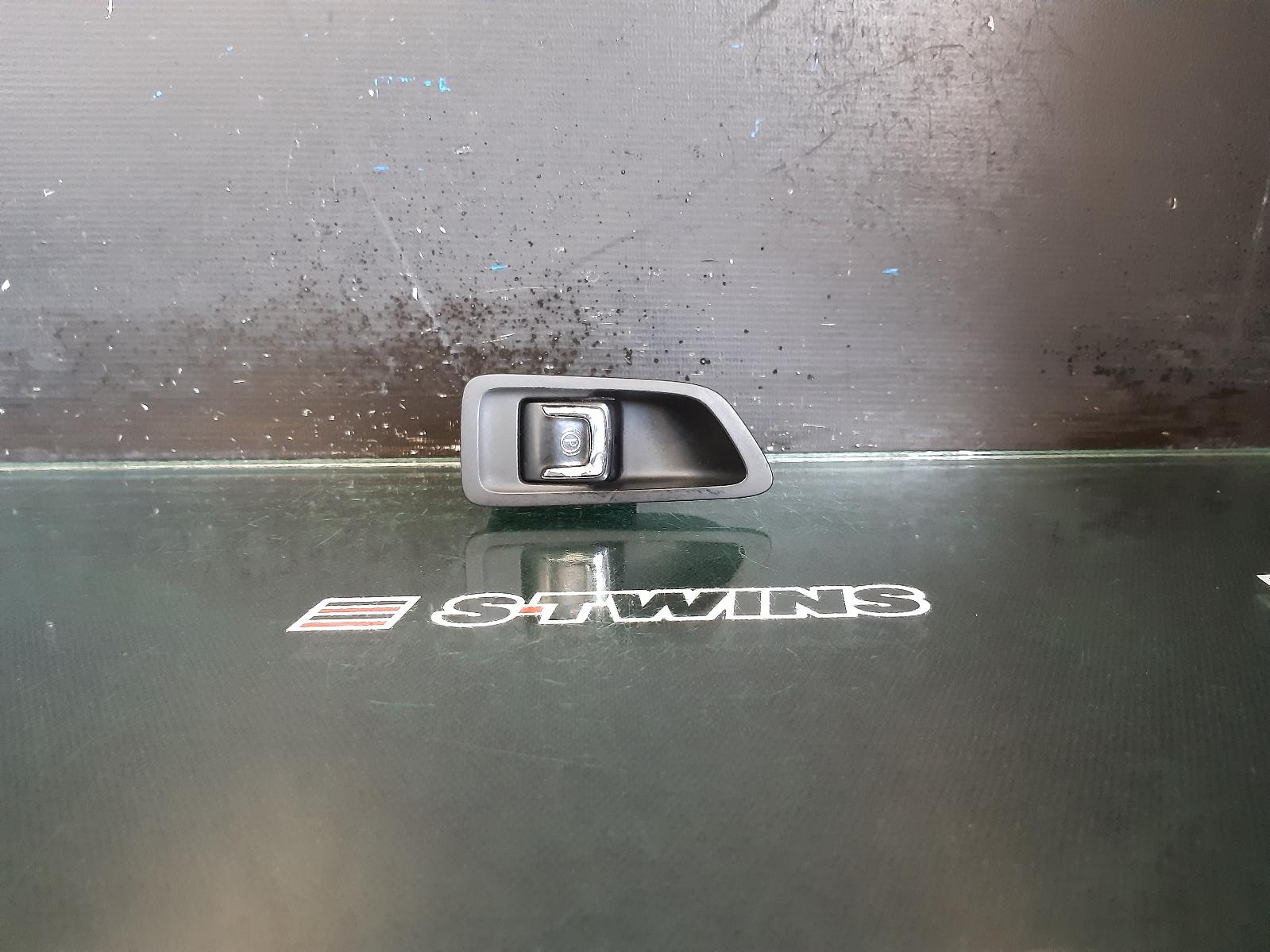 View Auto part Handbrake Lever Holden Statesman/caprice 2015