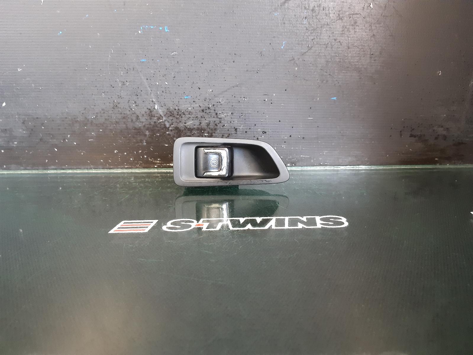 View Auto part Handbrake Lever Holden Statesman/caprice 2015