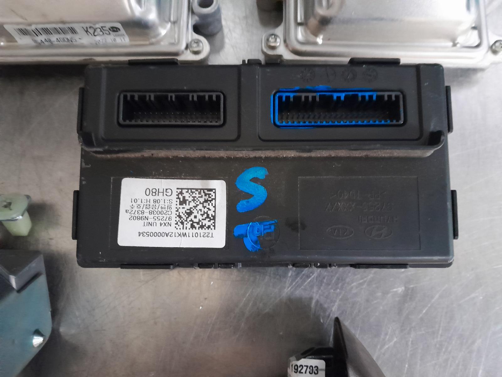 View Auto part Ecu Hyundai Tucson 2022