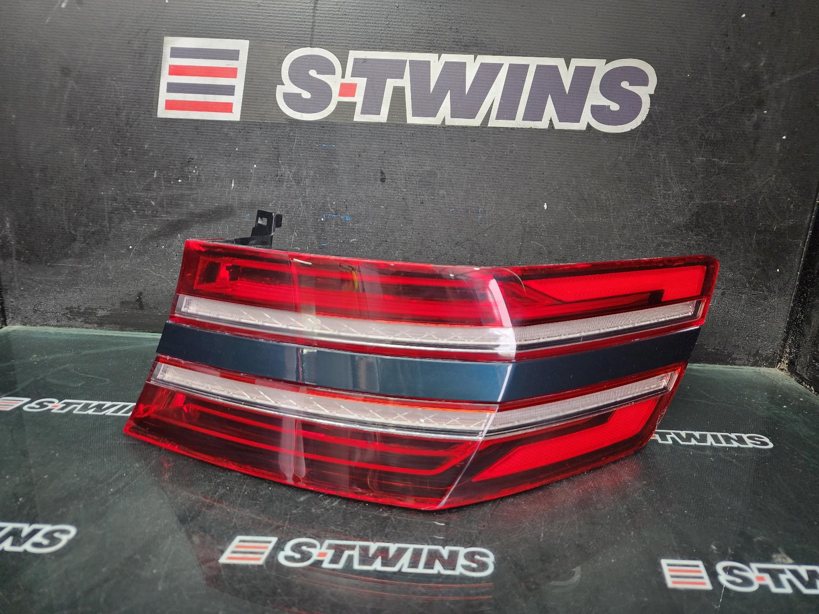 View Auto part Right Taillight Genesis G80 2022