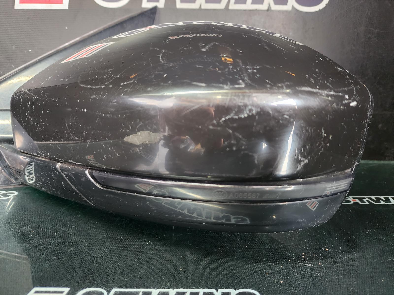 2016 Land Rover Discovery Sport Left Door Mirror View Auto part Left Door Mirror Land Rover Discovery Sport 2016