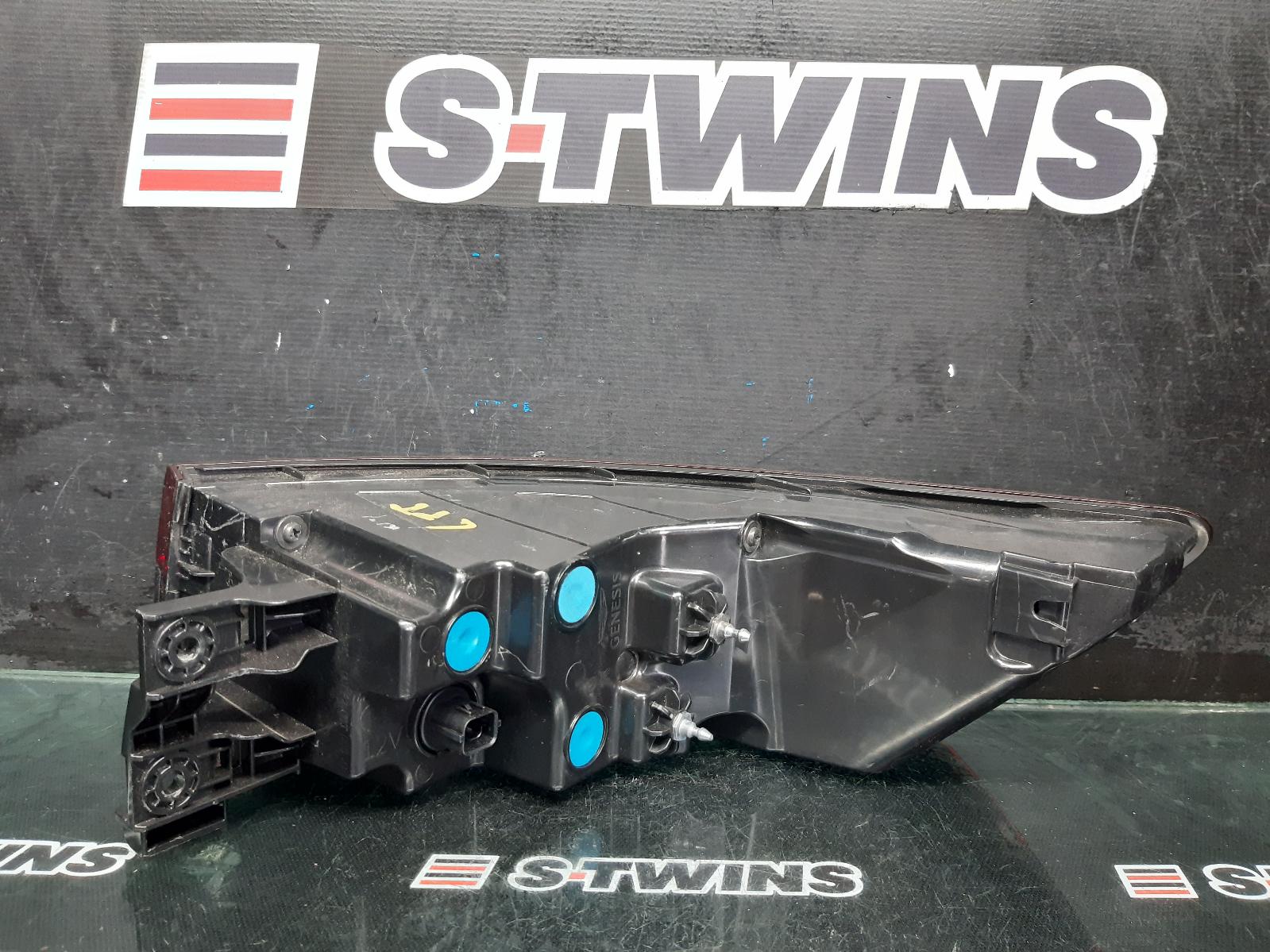 2021 Genesis Gv70 Left Taillight View Auto part Left Taillight Genesis Gv70 2021