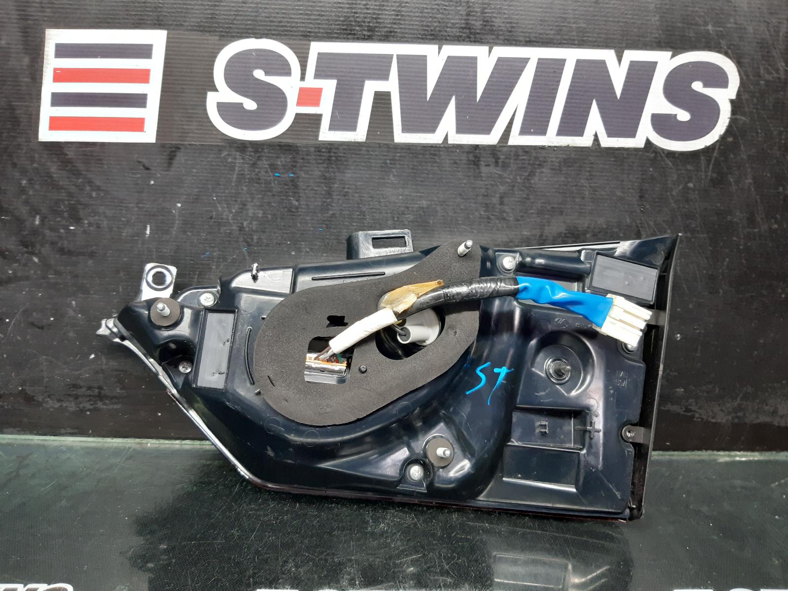 View Auto part Rear Garnish Lexus Rx Series 2018