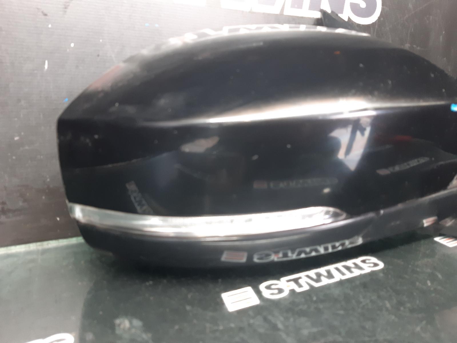 2018 Land Rover Rangerover Sport Right Door Mirror View Auto part Right Door Mirror Land Rover Rangerover Sport 2018