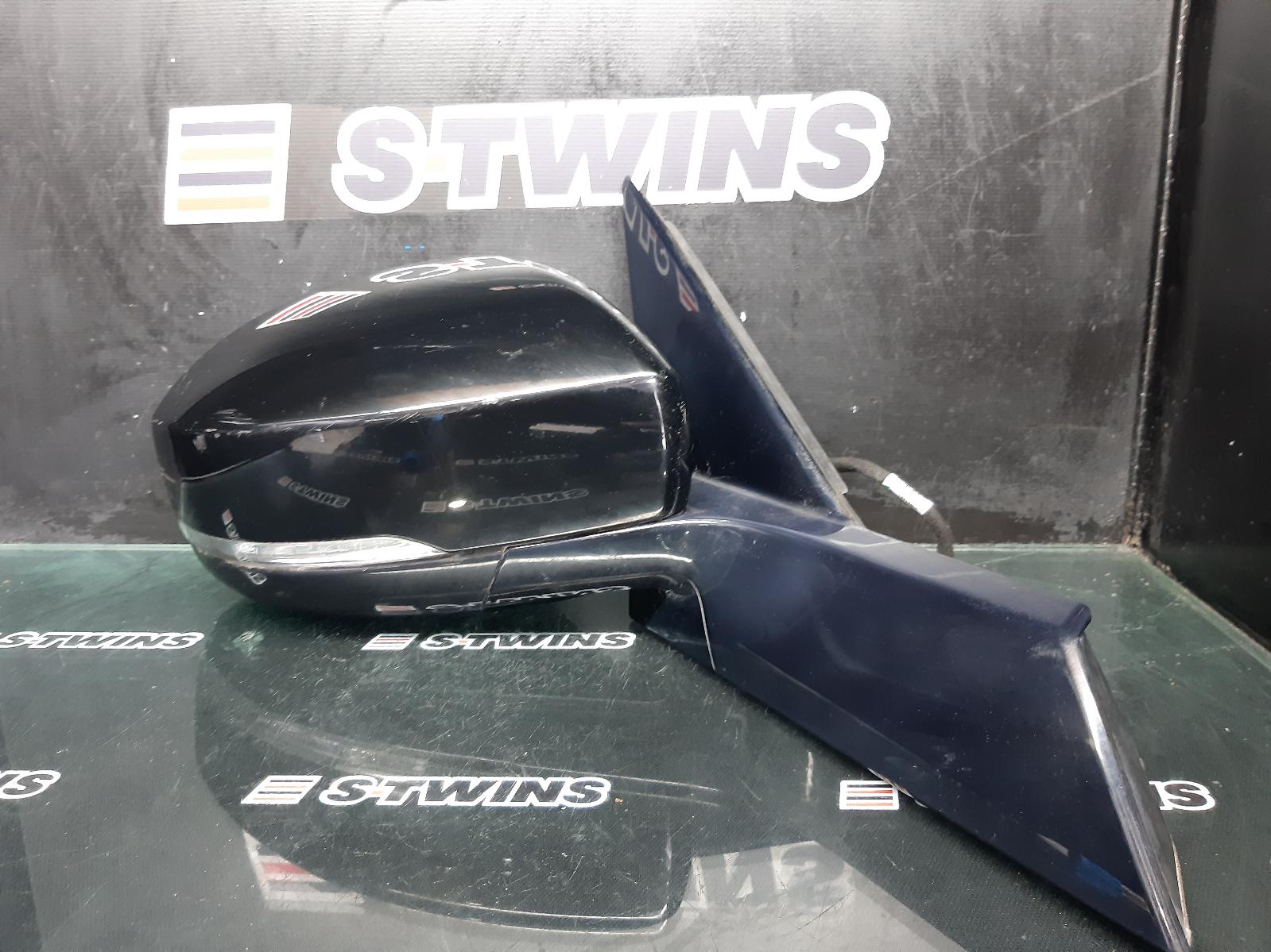 View Auto part Right Door Mirror Land Rover Discovery 2018